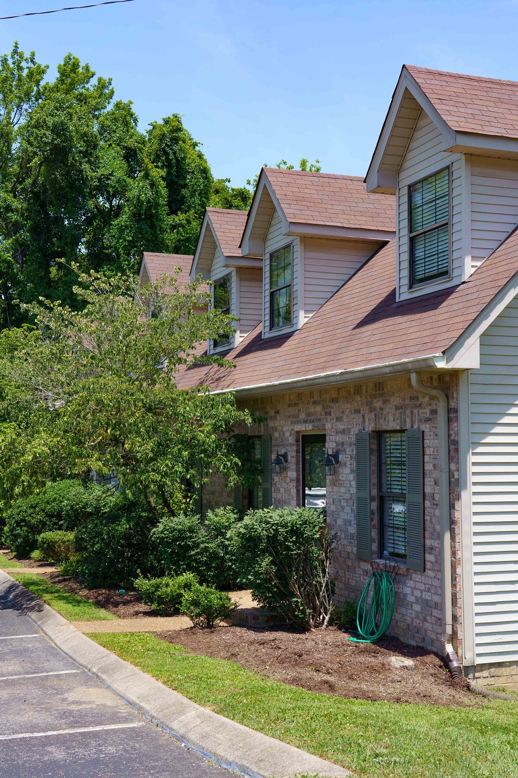 Photo 4 of 61 of 501 Deer Point Circle townhome