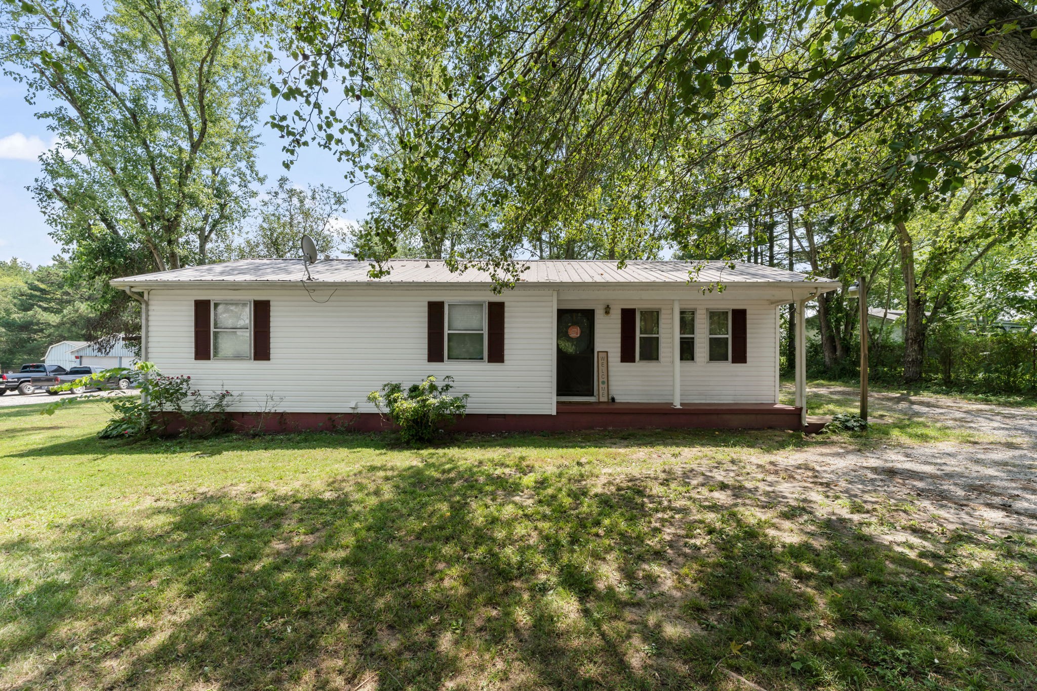 Photo 1 of 23 of 1689 Pleasant Ridge Rd house