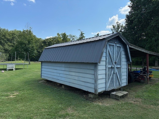 Photo 11 of 33 of 503 Howell Hill Rd mobile home