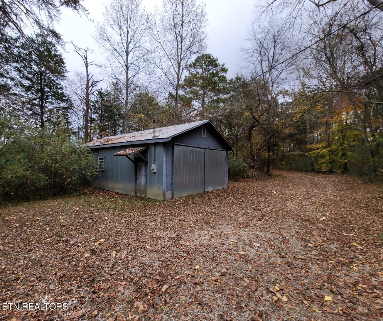 Photo 2 of 3 of 1410 Loudon Hwy mobile home