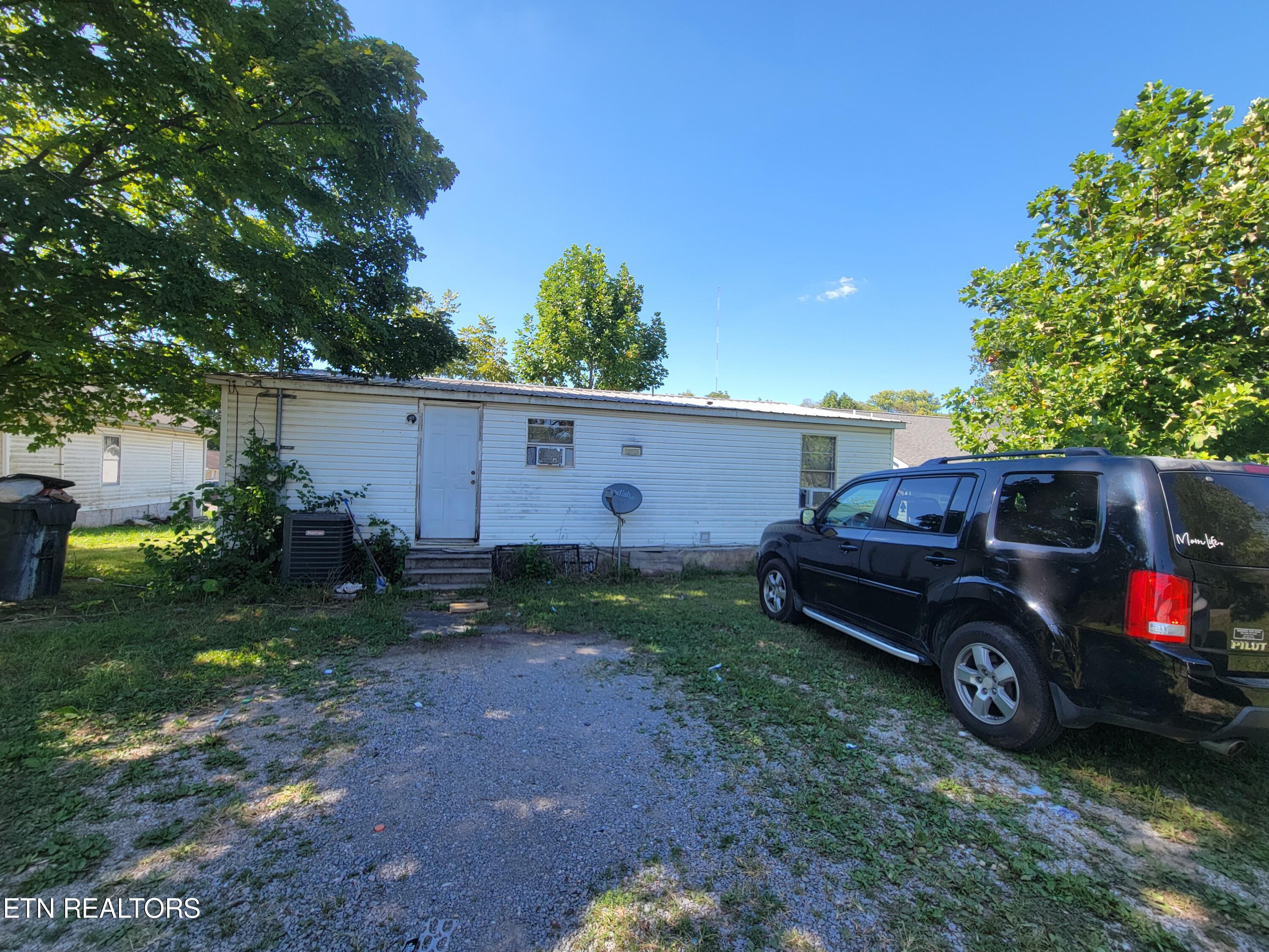 Photo 2 of 20 of 1732 Connecticut Ave mobile home