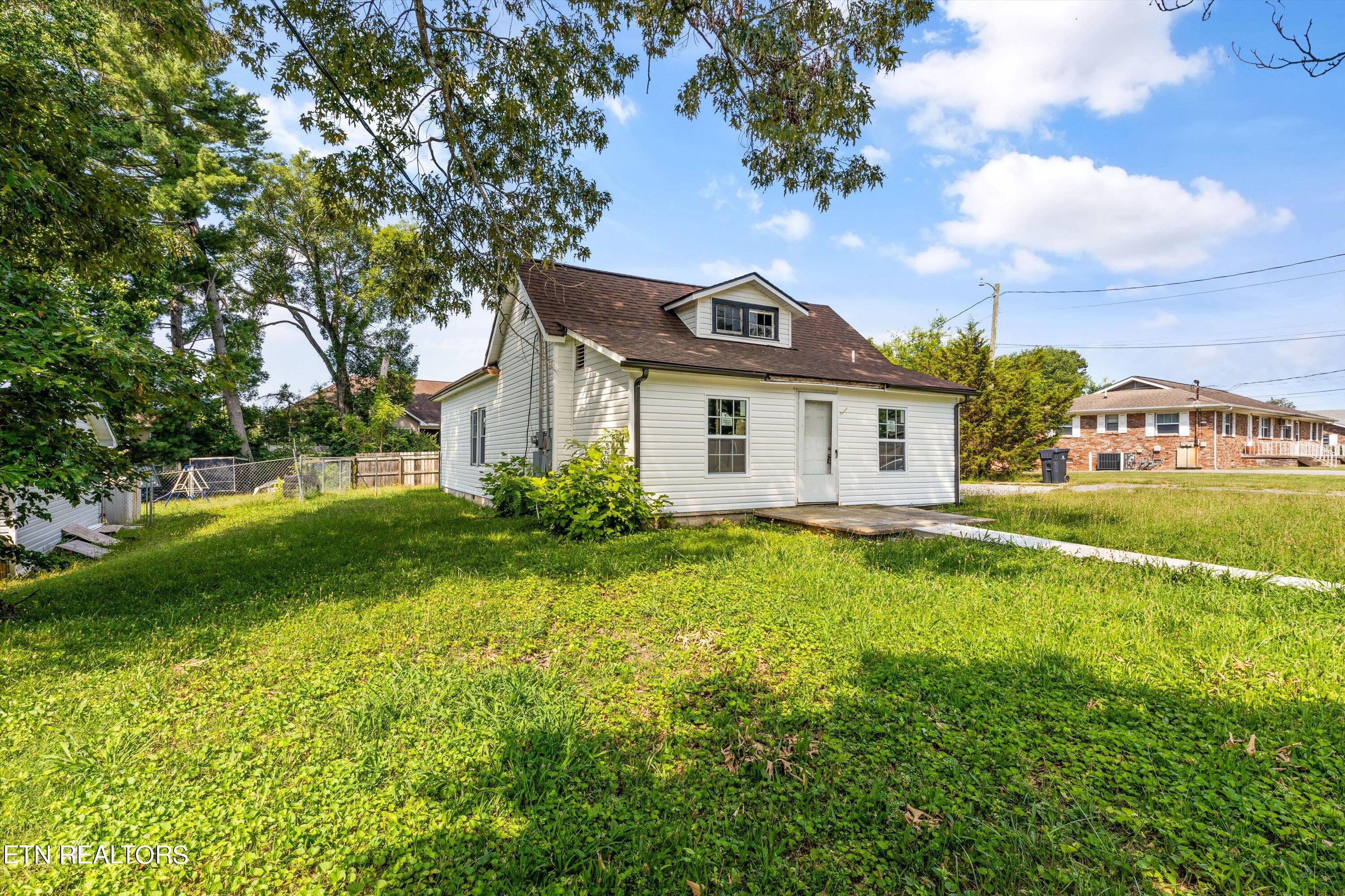 Photo 18 of 20 of 4813 Elder Rd house