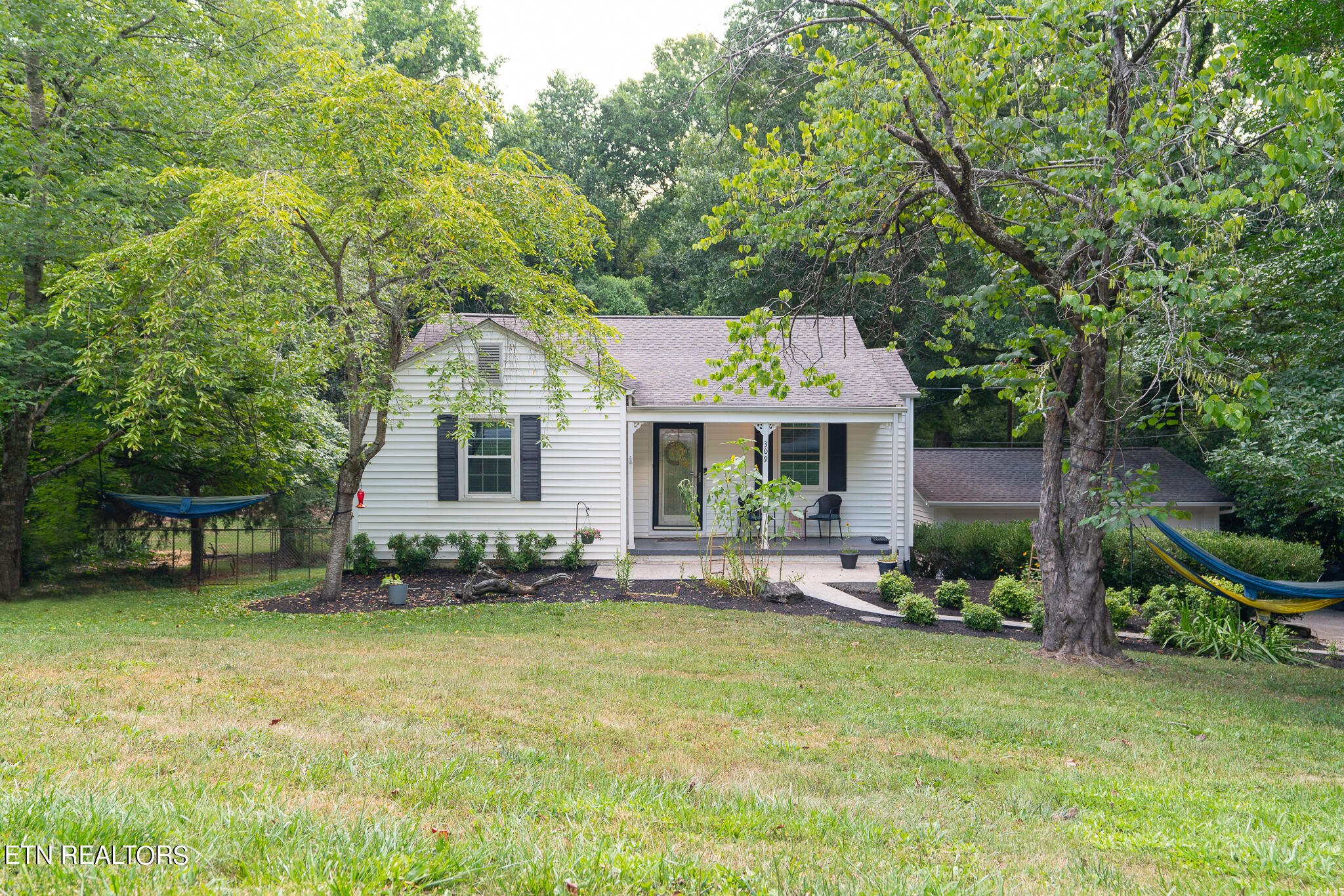 Photo 1 of 20 of 309 Maple Loop Rd house