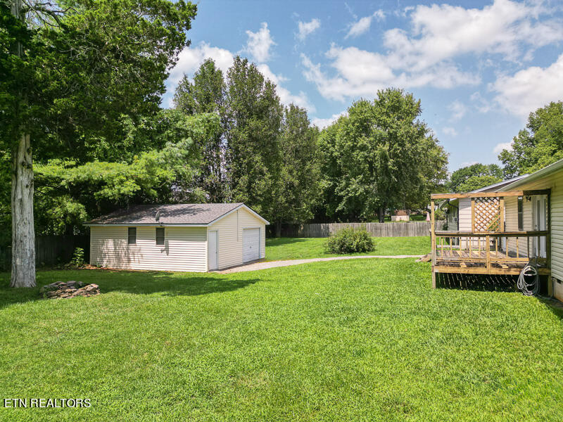 Photo 8 of 27 of 7133 Meadowbrook Circle house