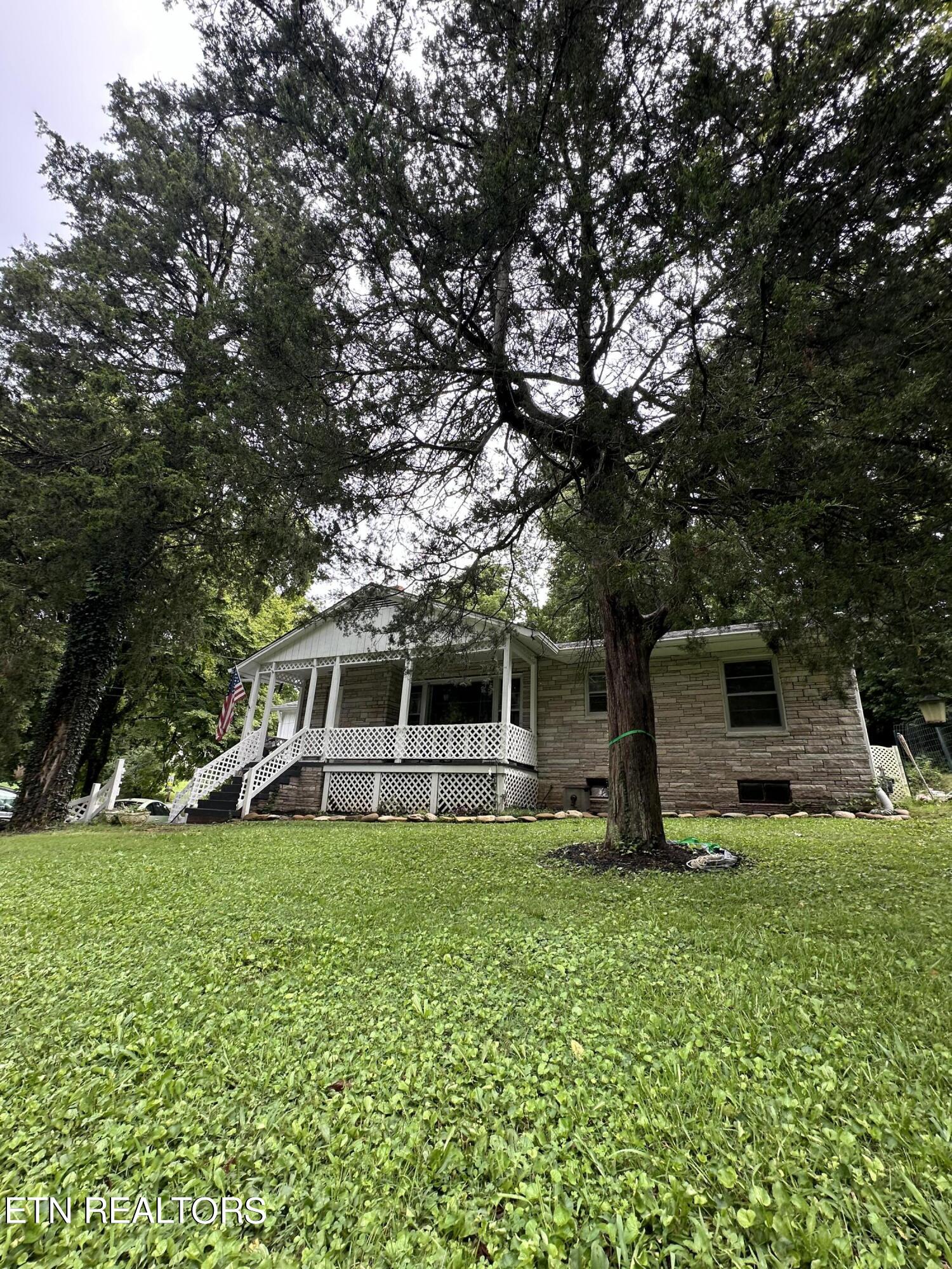 Photo 1 of 15 of 300 Stone Rd house