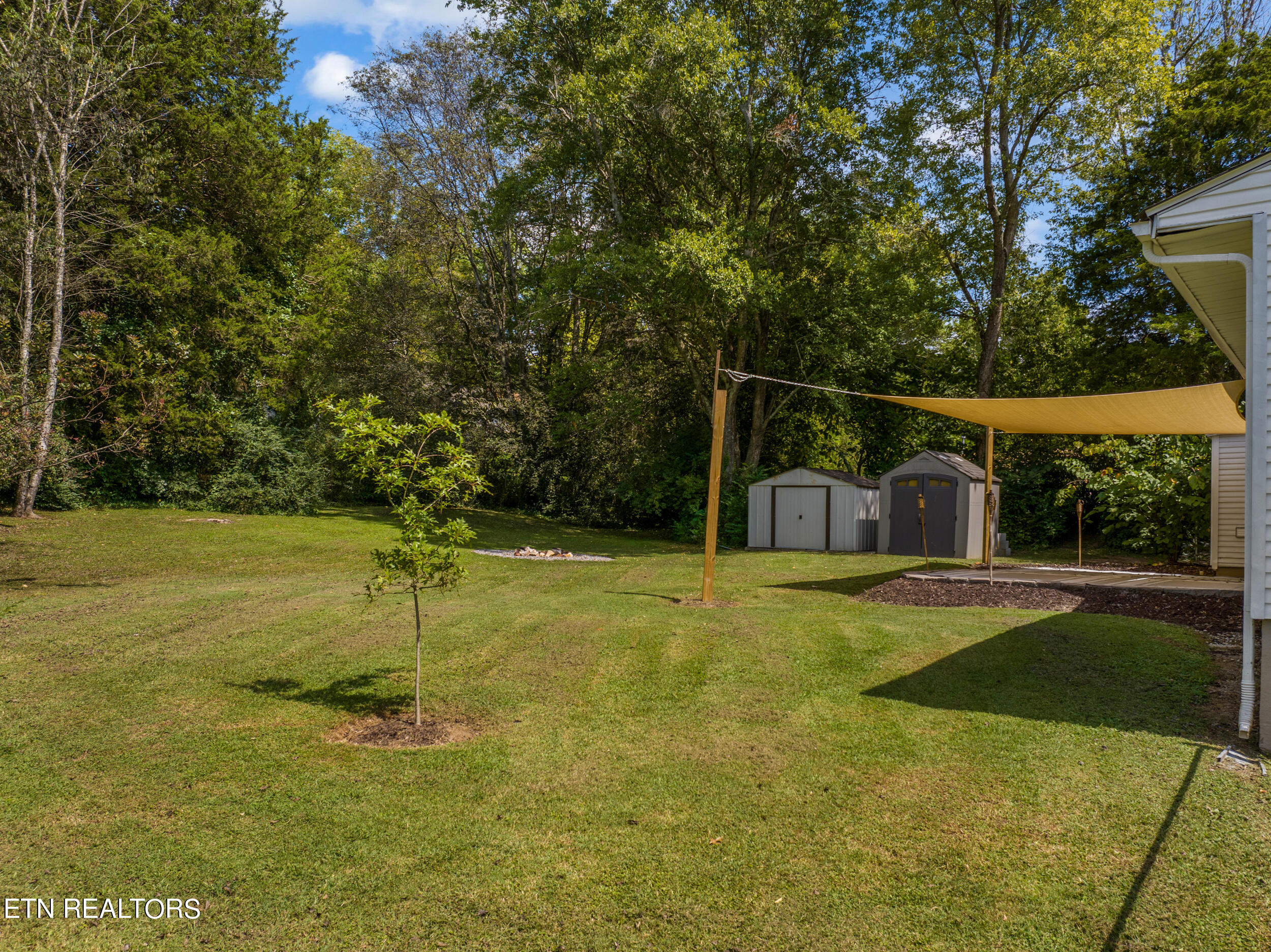 Photo 20 of 26 of 321 Sarvis Drive house