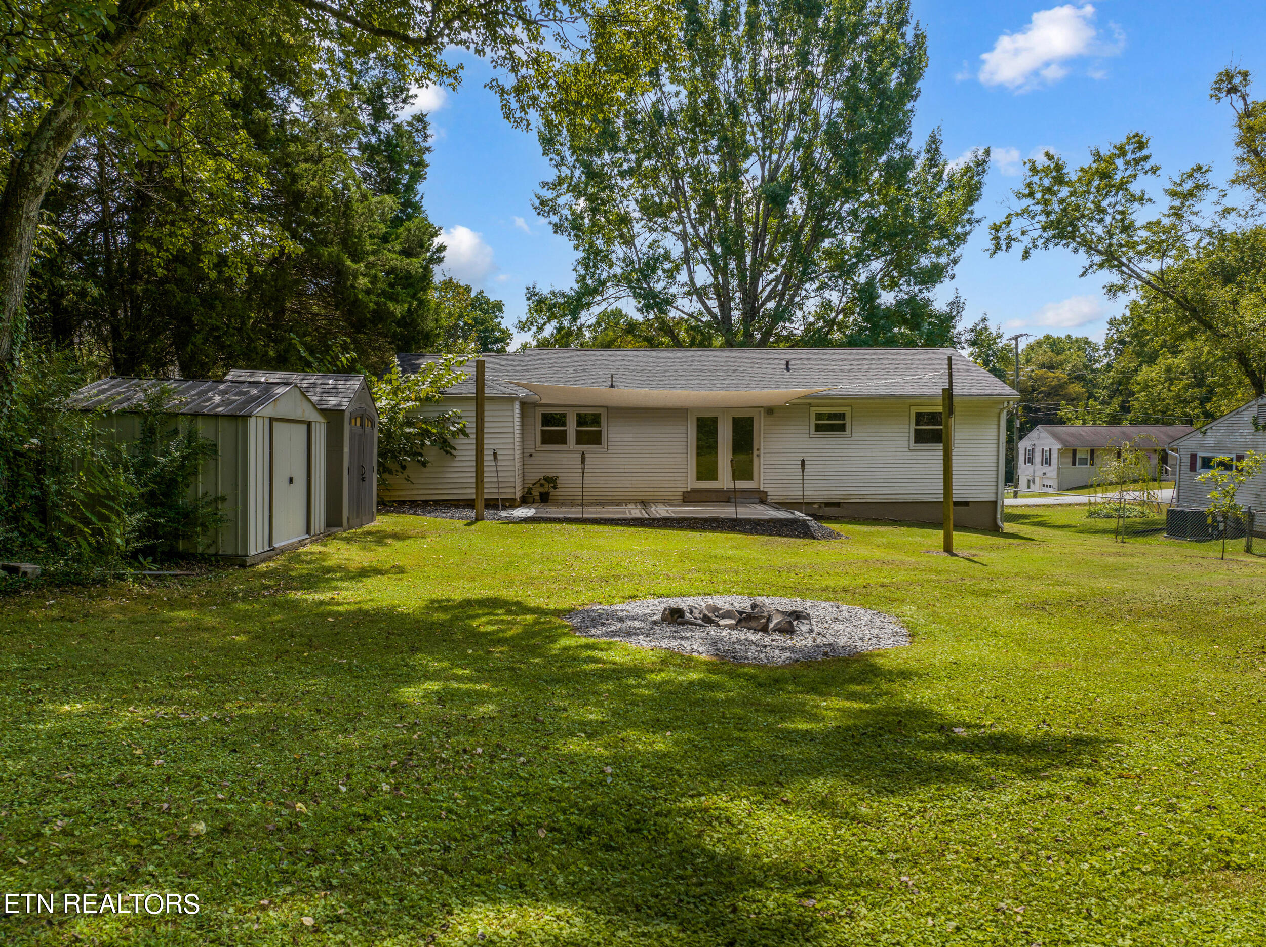 Photo 21 of 26 of 321 Sarvis Drive house