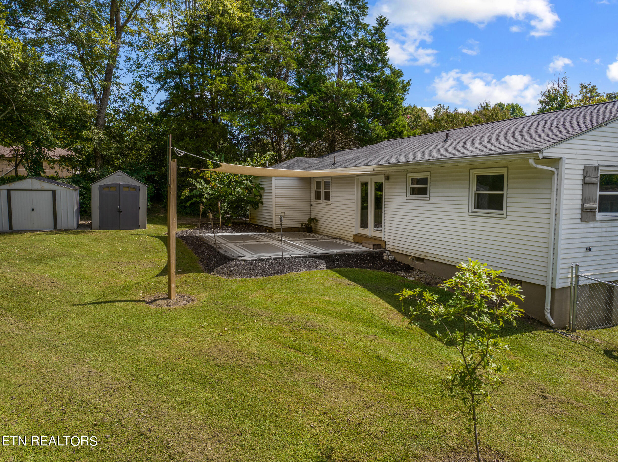 Photo 22 of 26 of 321 Sarvis Drive house