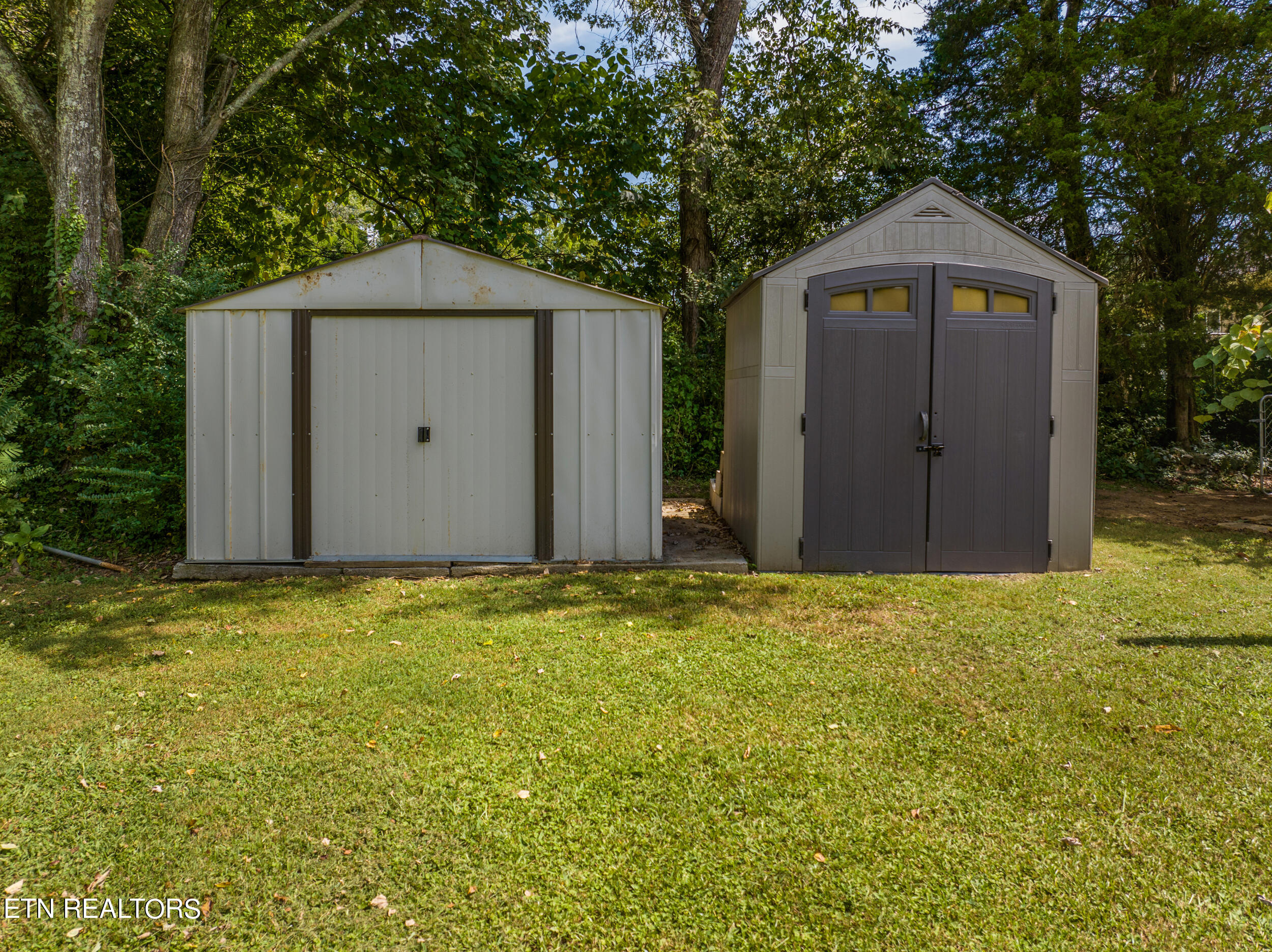 Photo 23 of 26 of 321 Sarvis Drive house