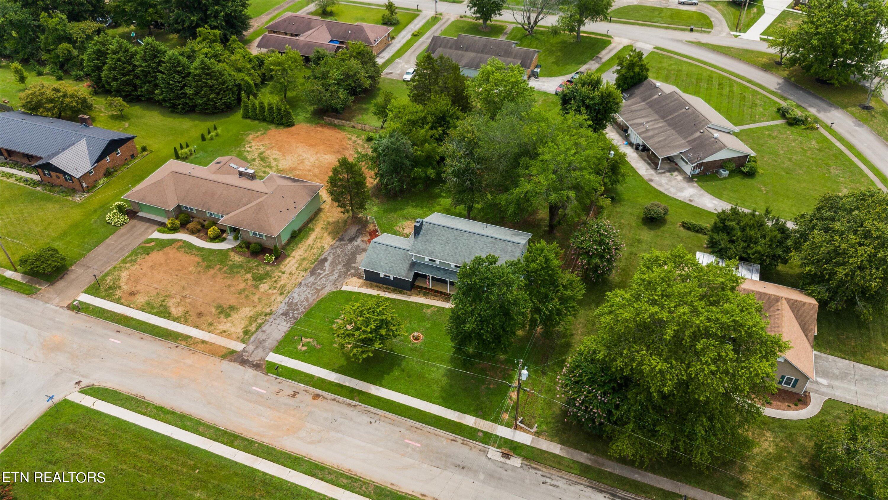 Photo 41 of 48 of 11736 Georgetowne Drive house