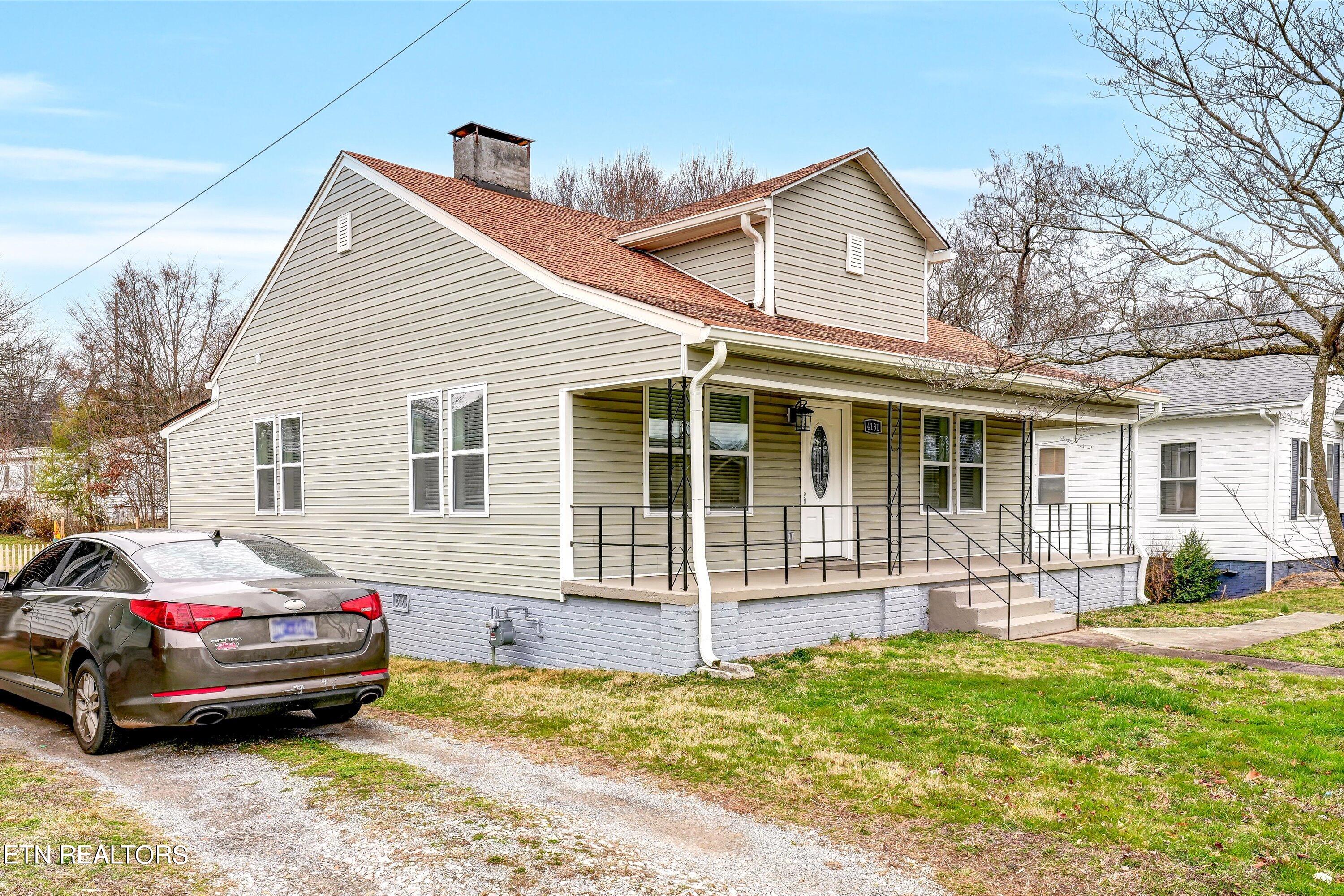 Photo 2 of 21 of 4131 Holston Drive house