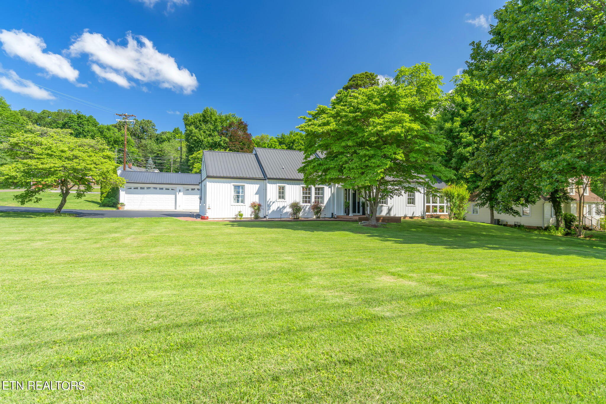 Photo 1 of 56 of 1305 Cedar Lane house