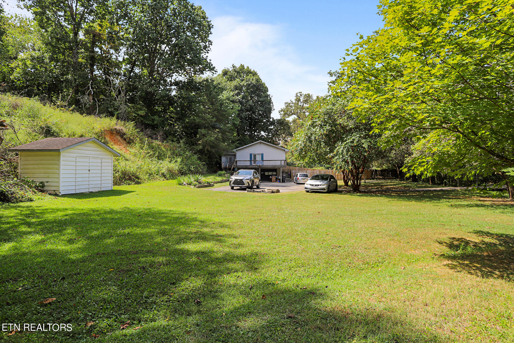 Photo 6 of 38 of 2215 Woods Smith Road house