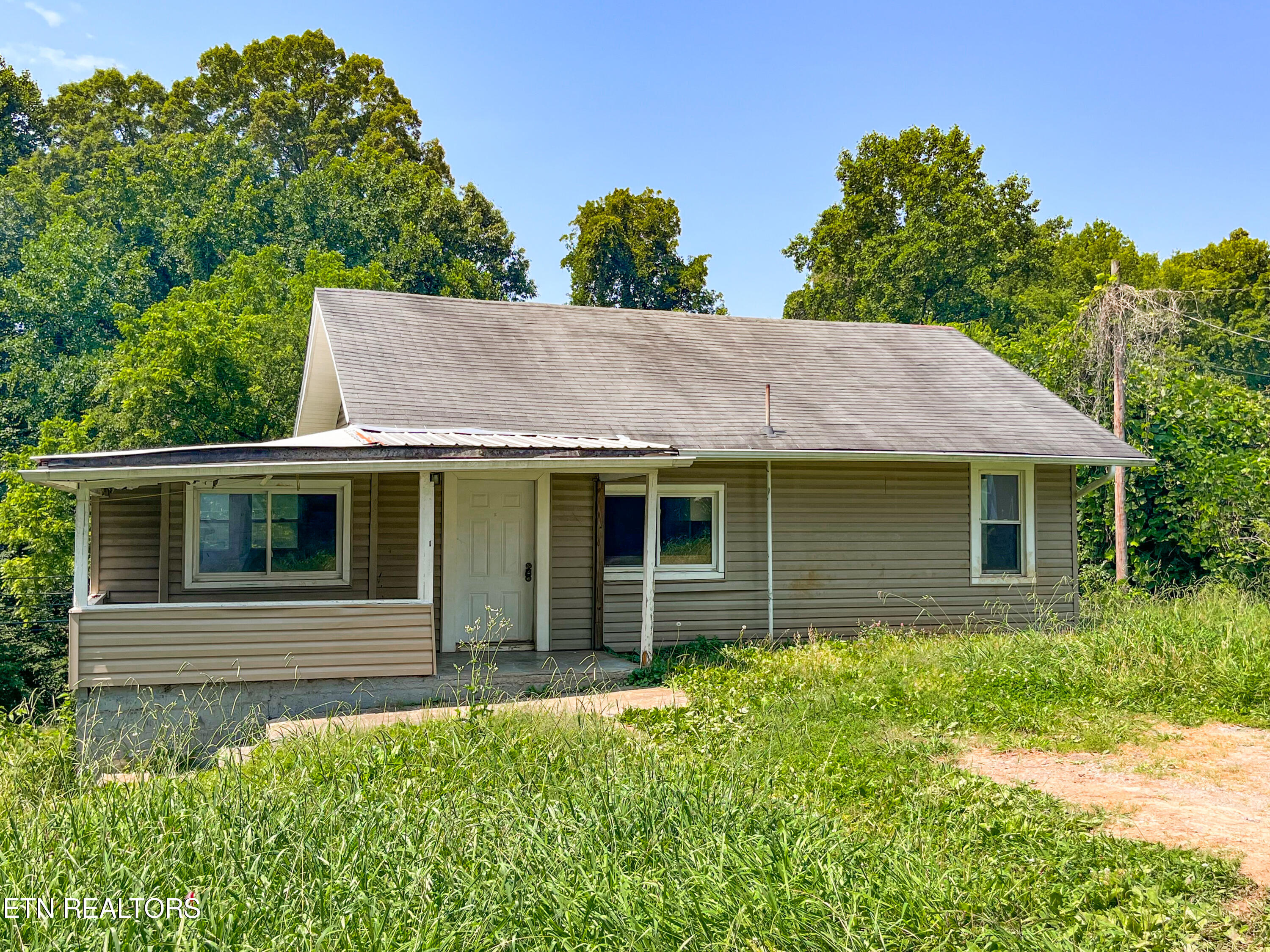 Photo 1 of 19 of 4200 Edington Rd house