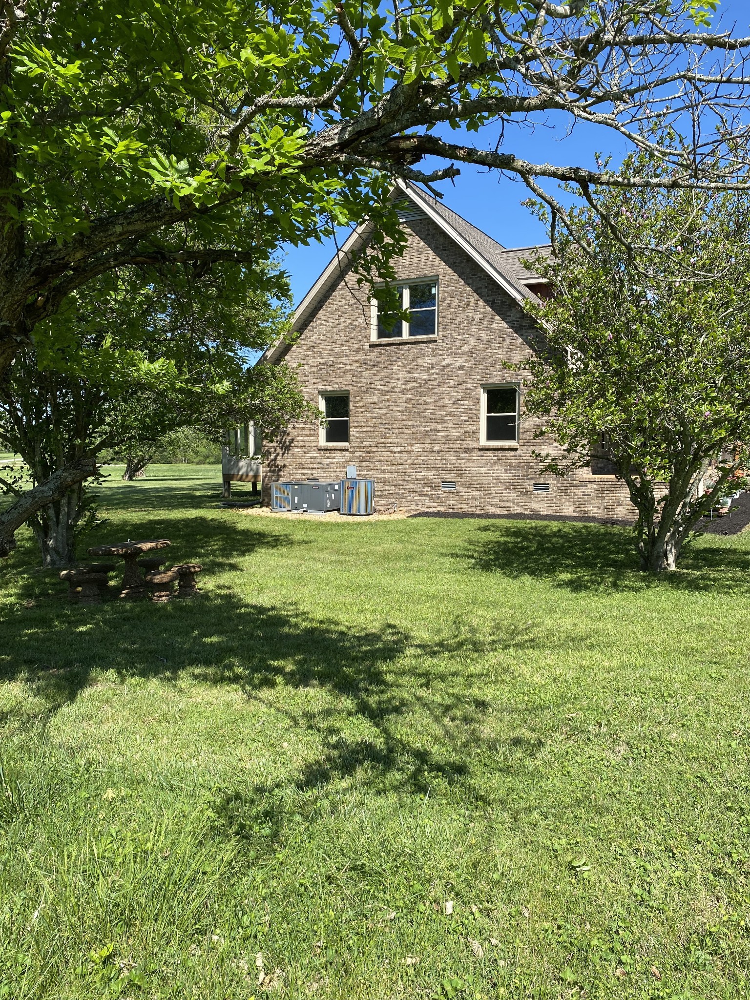 Photo 12 of 41 of 3207 Bluebird Rd house