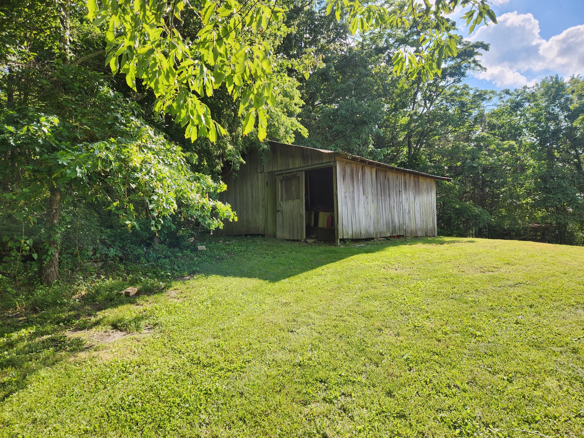 Photo 10 of 30 of 98 Rogers Ln house