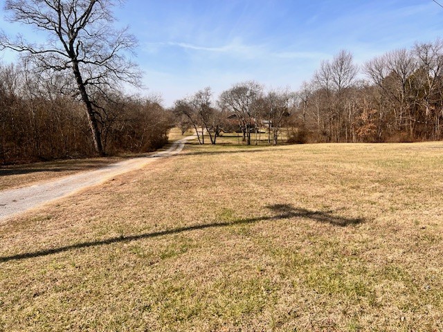 Photo 6 of 8 of 1944 Cainsville Rd house