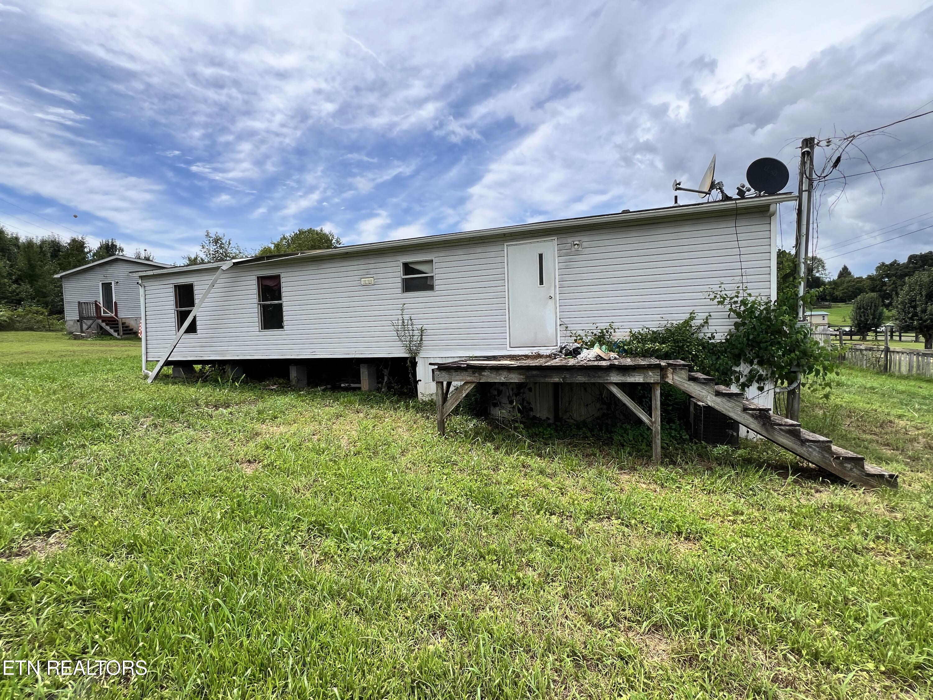 Photo 5 of 12 of 129 Hill Loop Loop mobile home