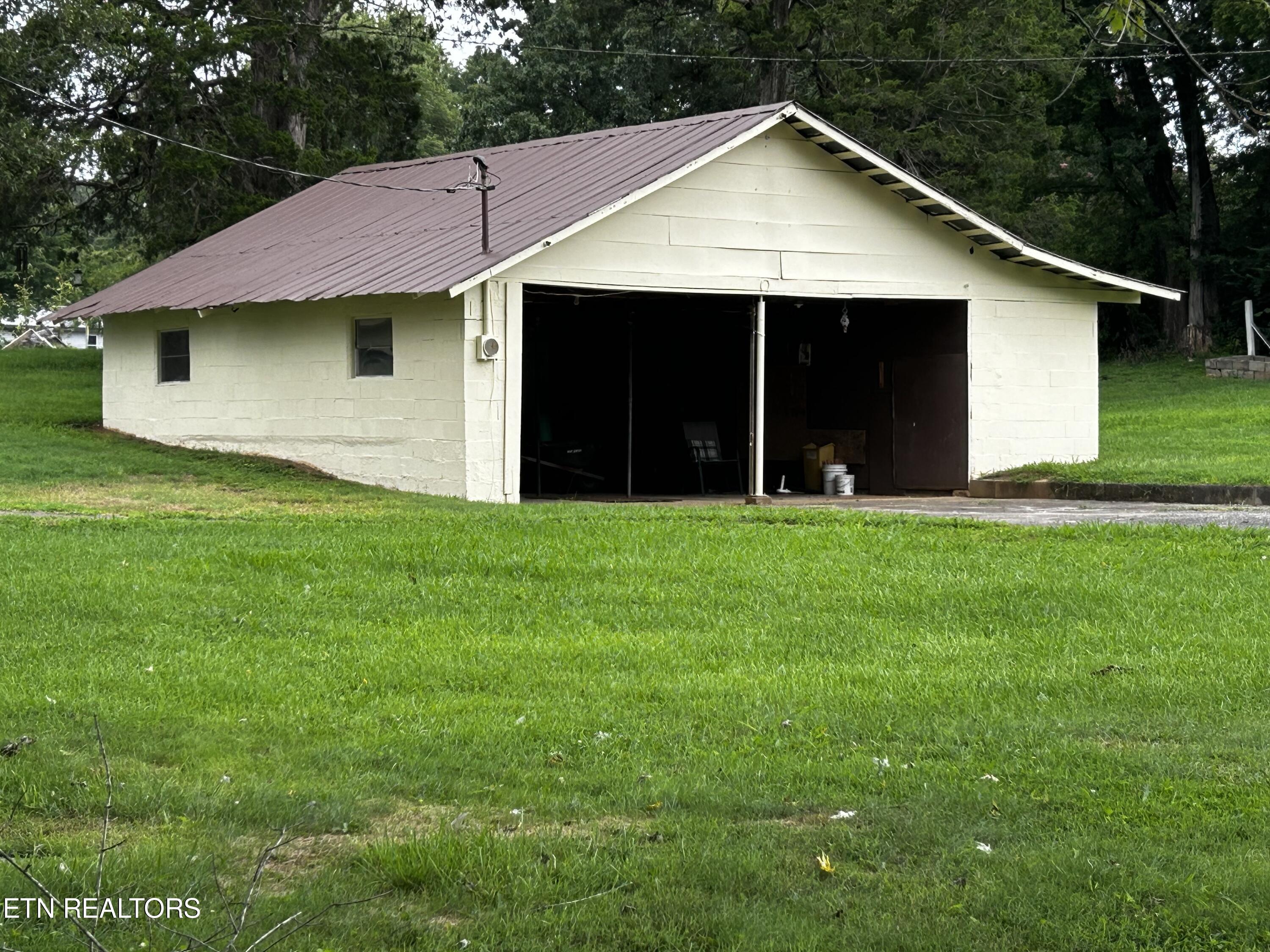 Photo 31 of 31 of 413 Mill St mobile home