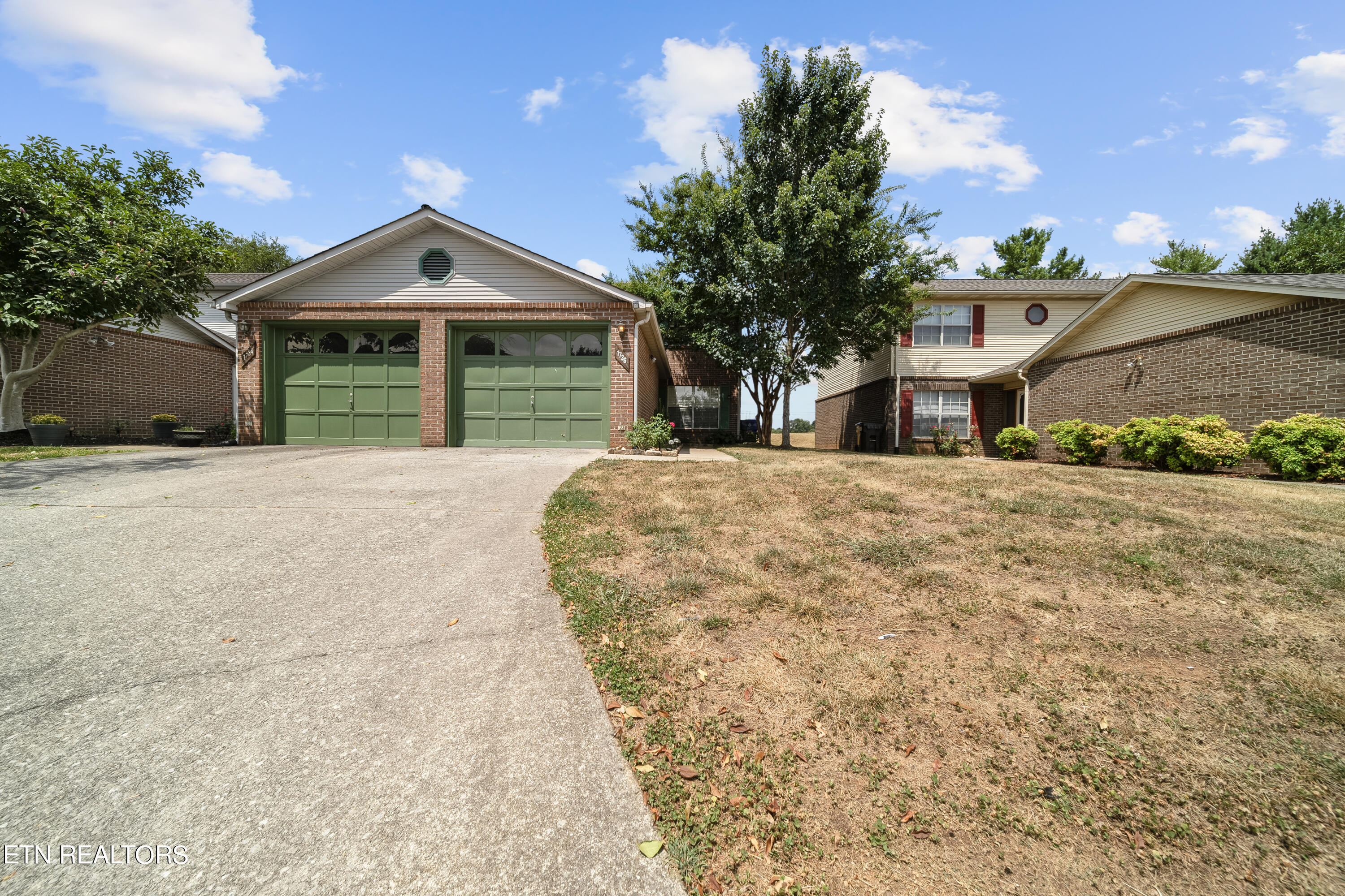 Photo 24 of 29 of 1736 William Blount Drive condo