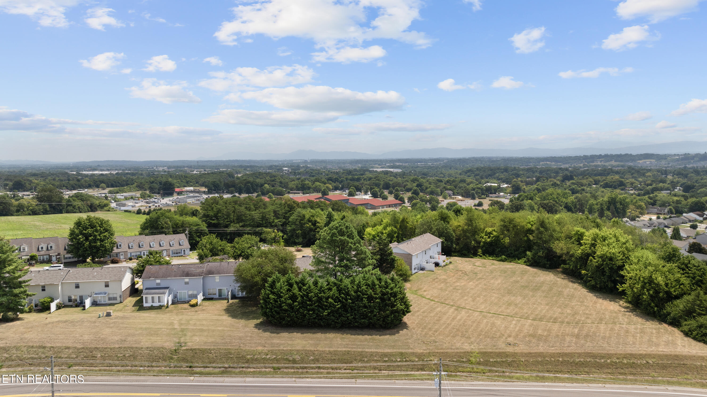 Photo 29 of 29 of 1736 William Blount Drive condo