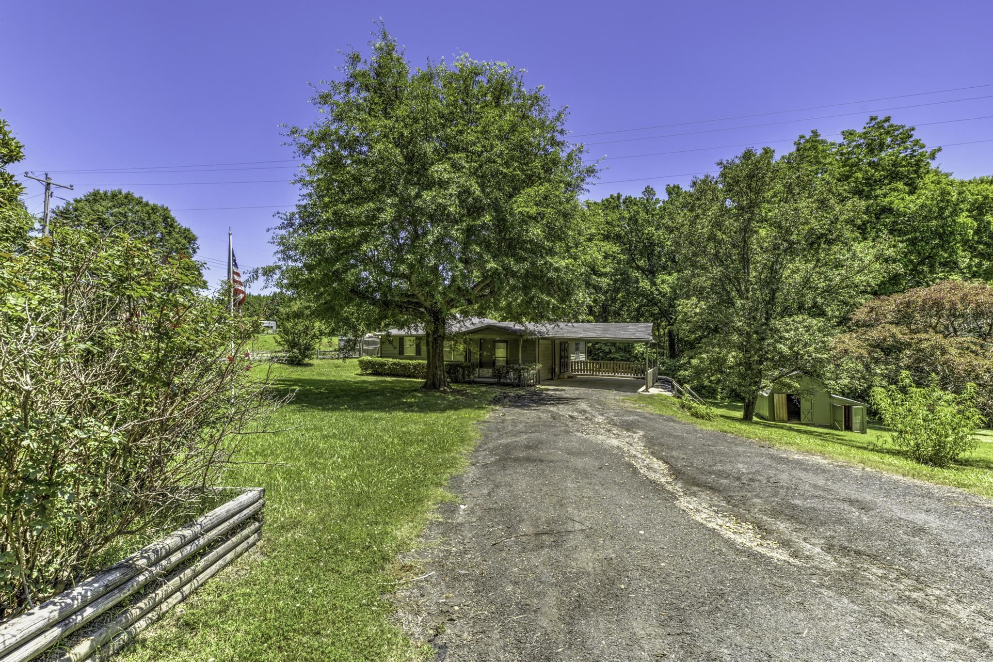 Photo 3 of 37 of 4346 BENJESTOWN RD house