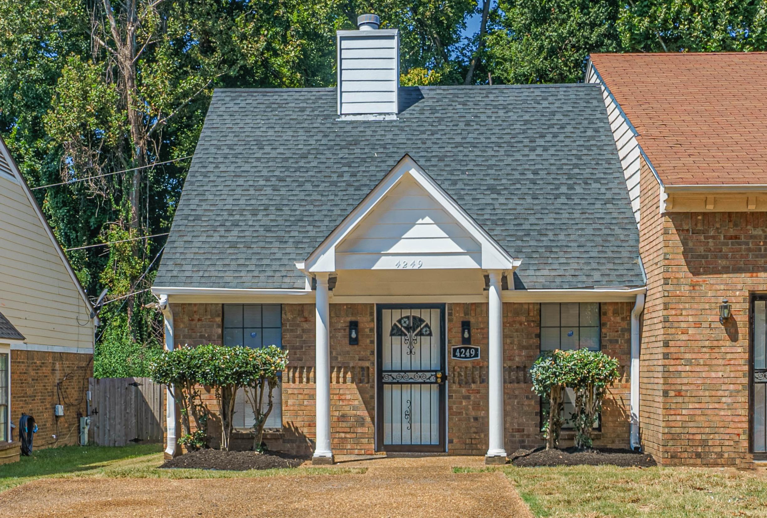 Photo 1 of 19 of 4249 CEDARTREE DR townhome