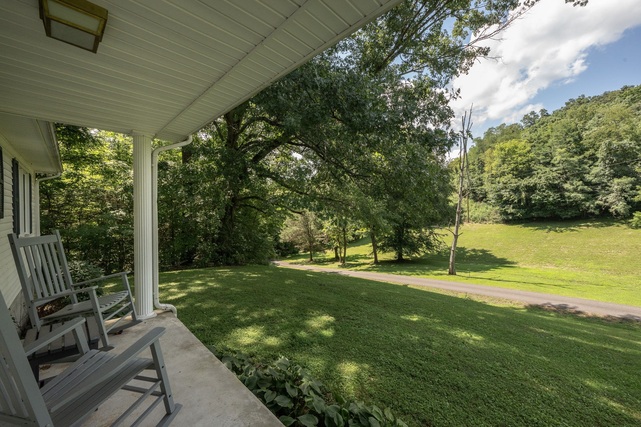 Photo 4 of 43 of 348 Rick Garland Rd house