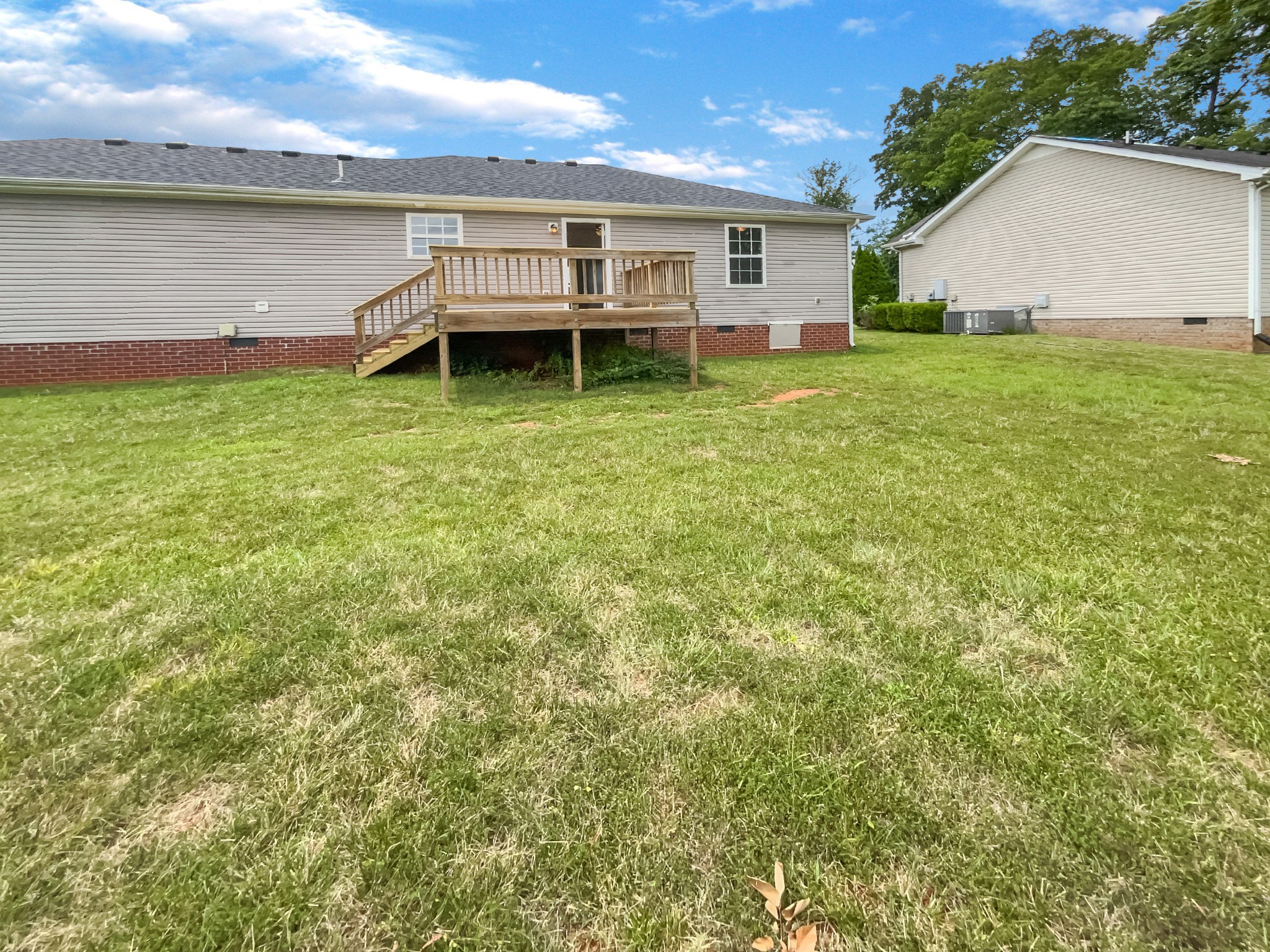 Photo 5 of 16 of 1302 Aretha Dr house