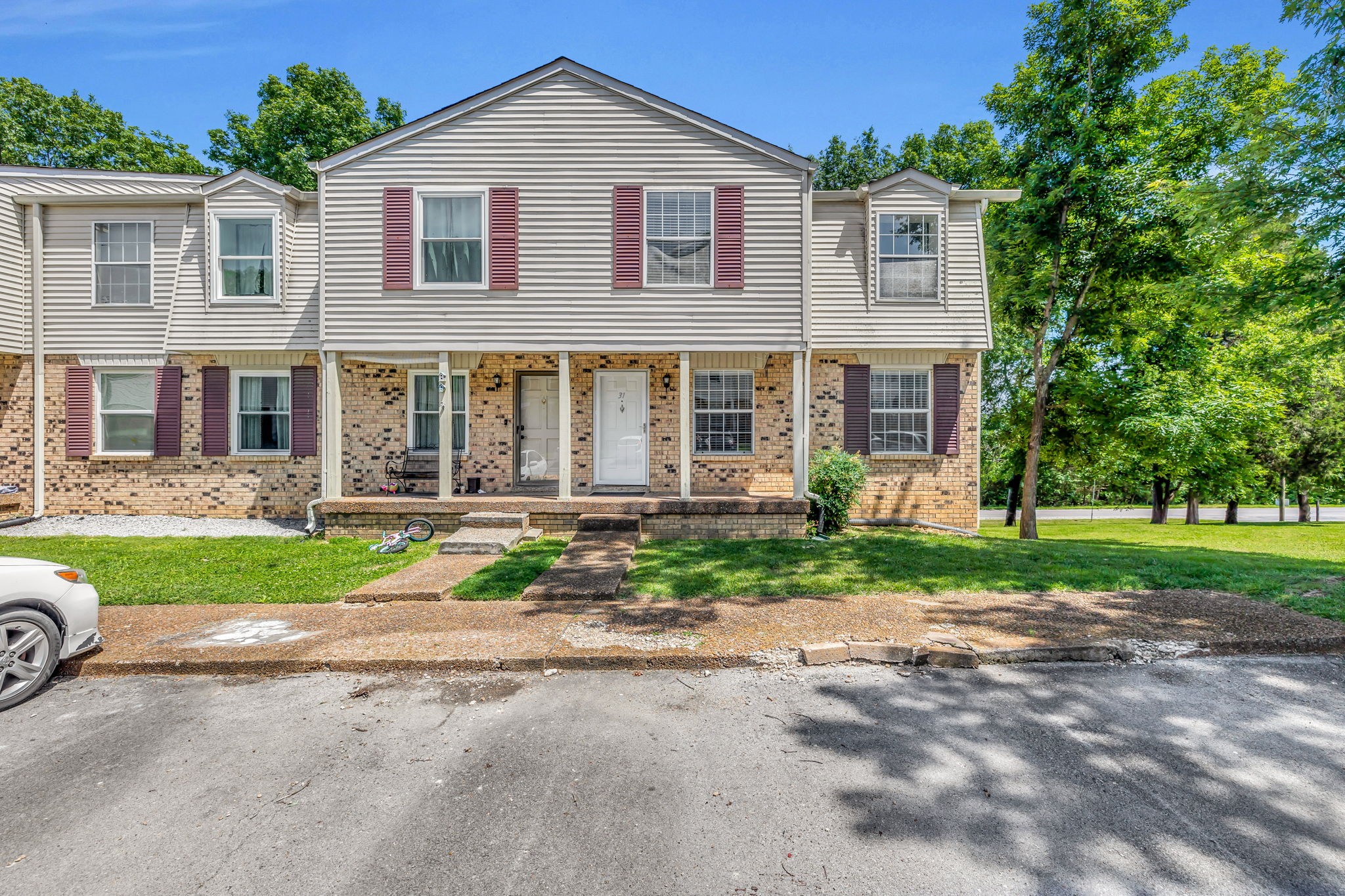 Photo 2 of 42 of 4000 Anderson Rd 31 townhome