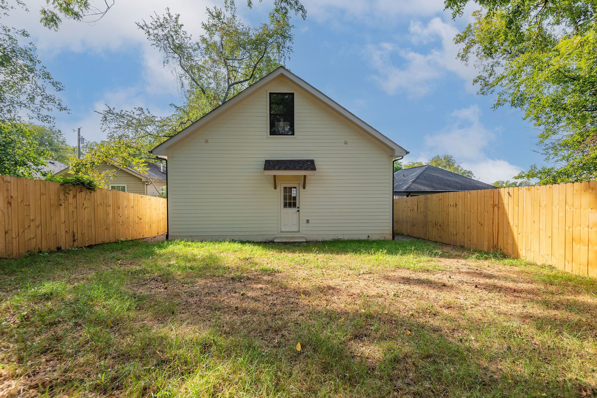 Photo 50 of 51 of 1810 Glade St house