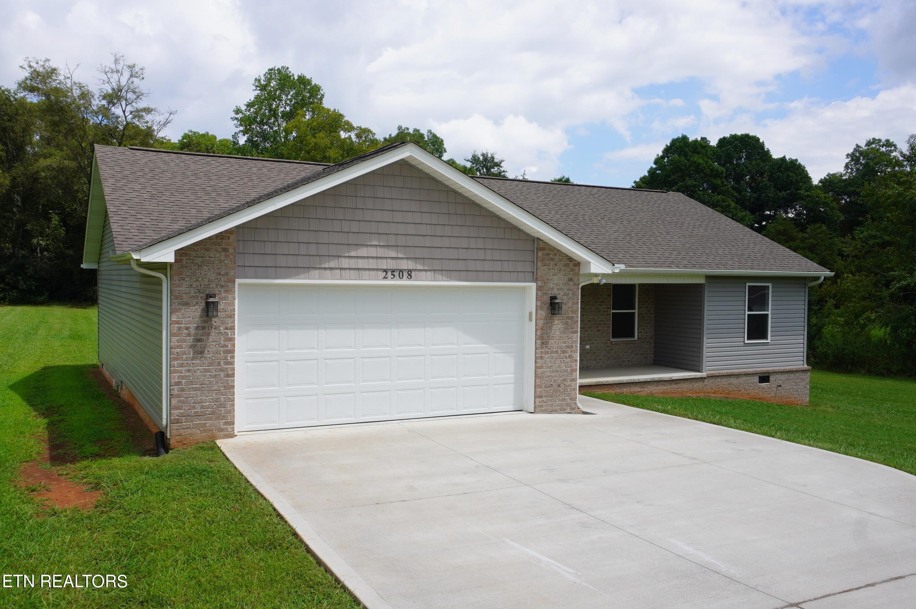 Photo 2 of 48 of 2508 Ryleigh Ridge Drive house