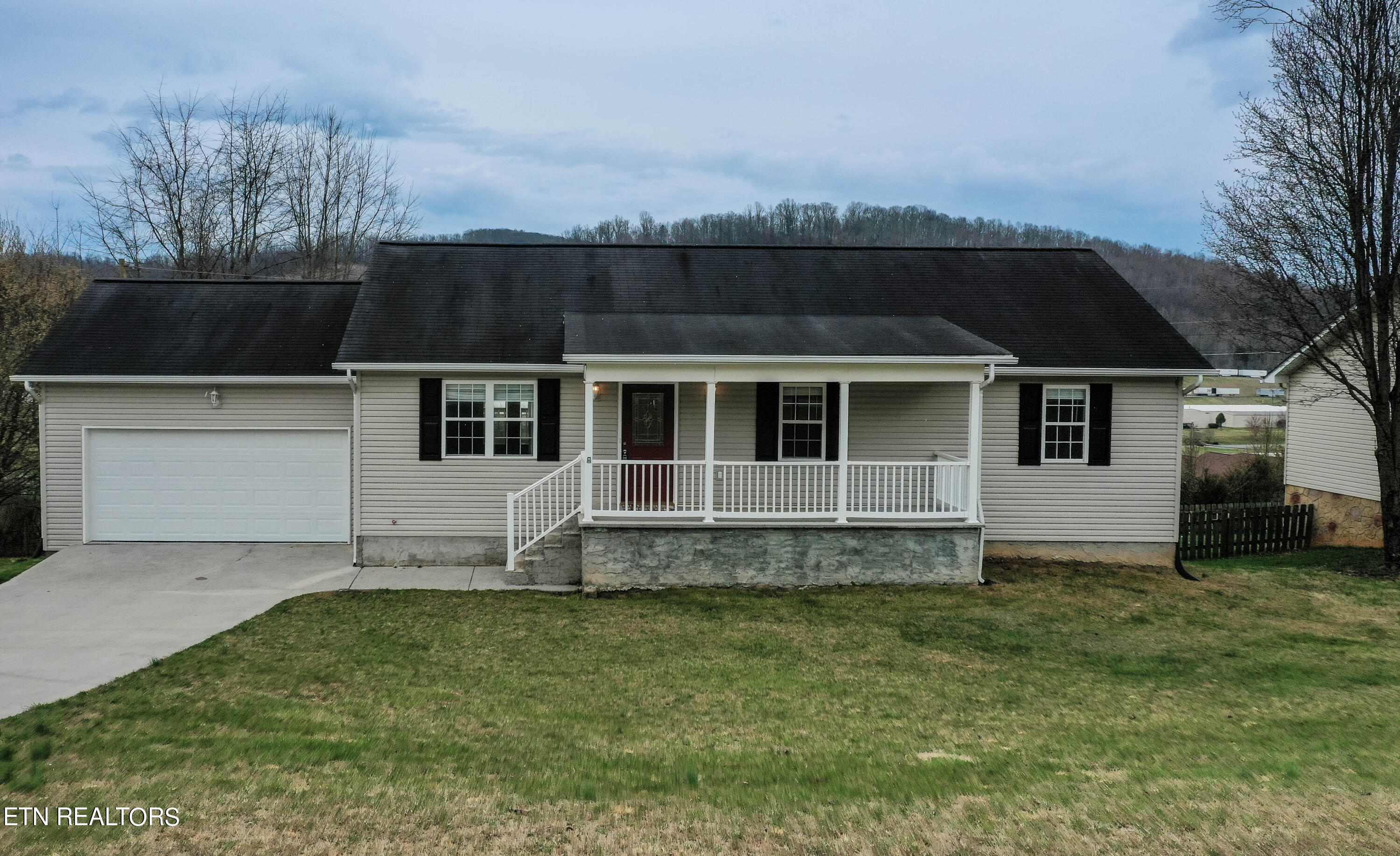 Photo 4 of 21 of 170 Mallory Drive house