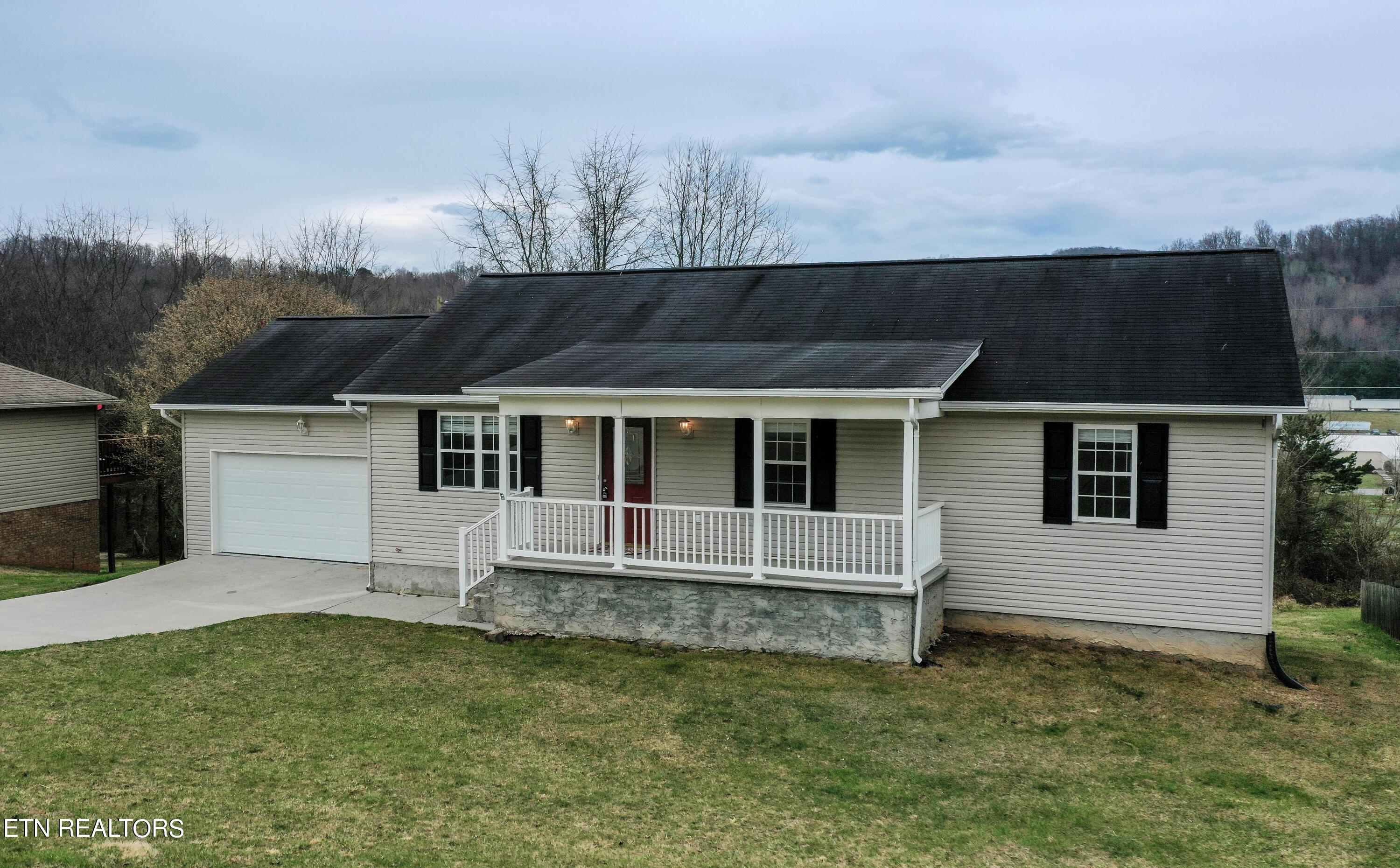 Photo 6 of 21 of 170 Mallory Drive house