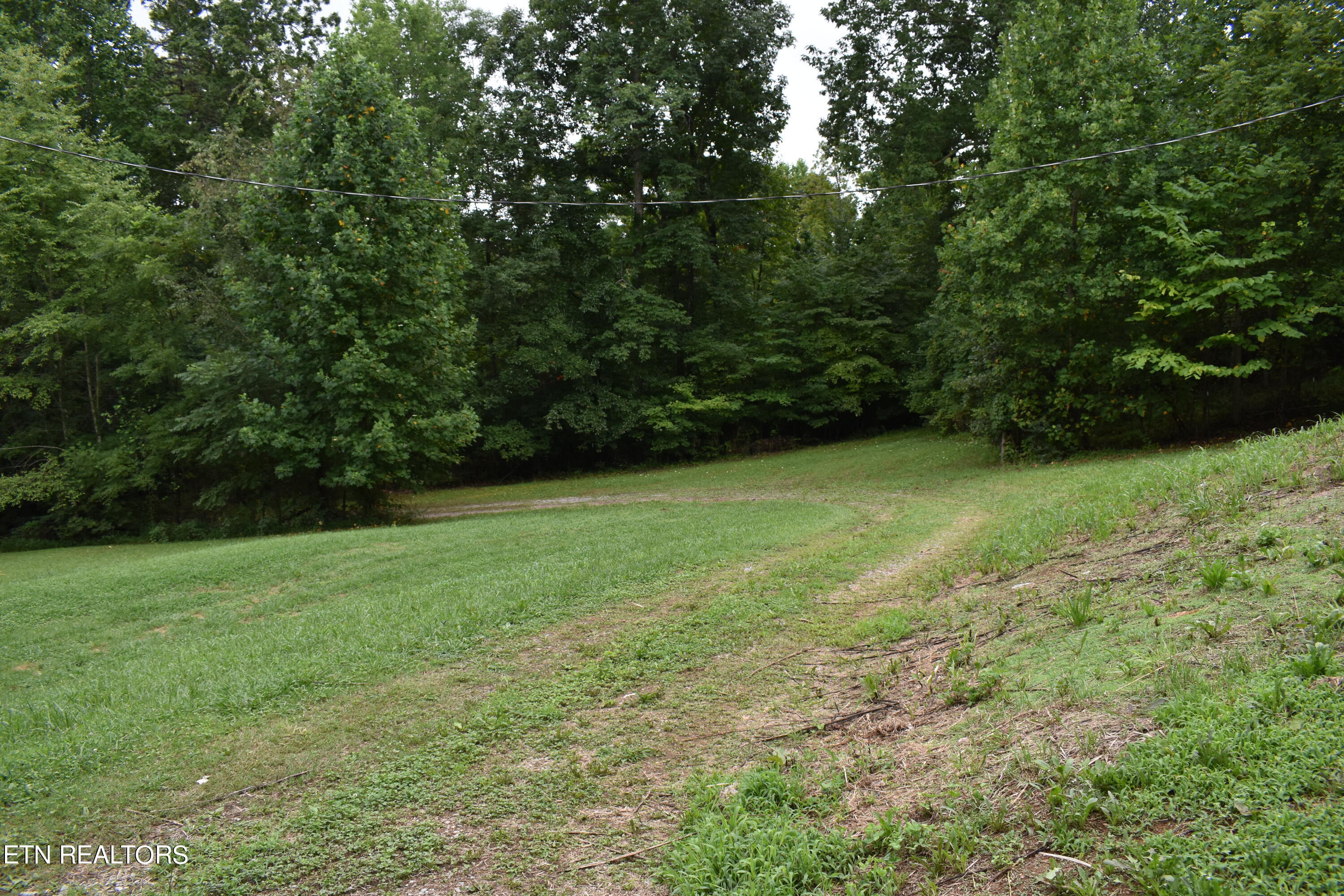 Photo 9 of 20 of 687 Cupp Ridge Rd mobile home