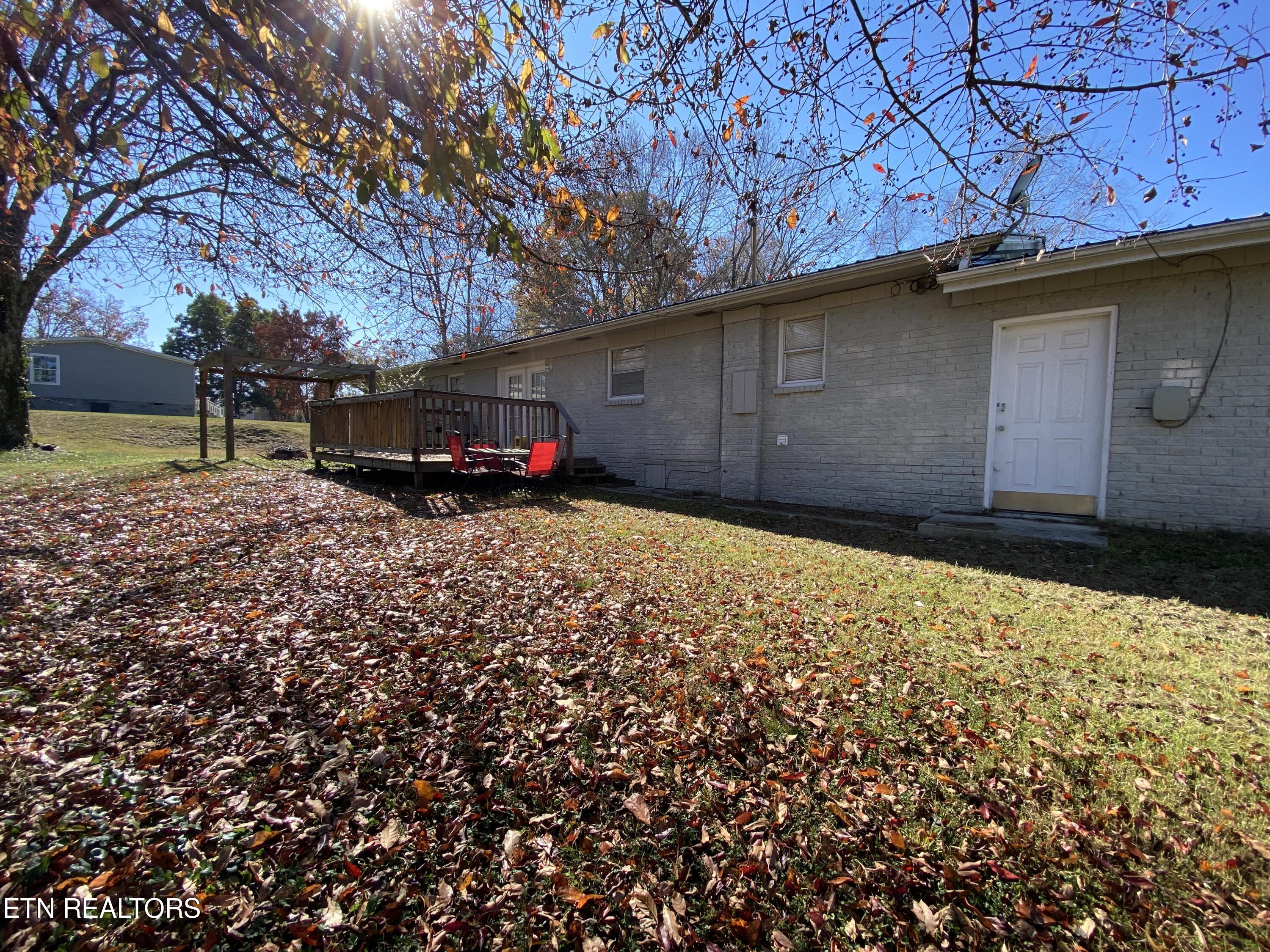 Photo 8 of 41 of 1821 Marcum Rd house