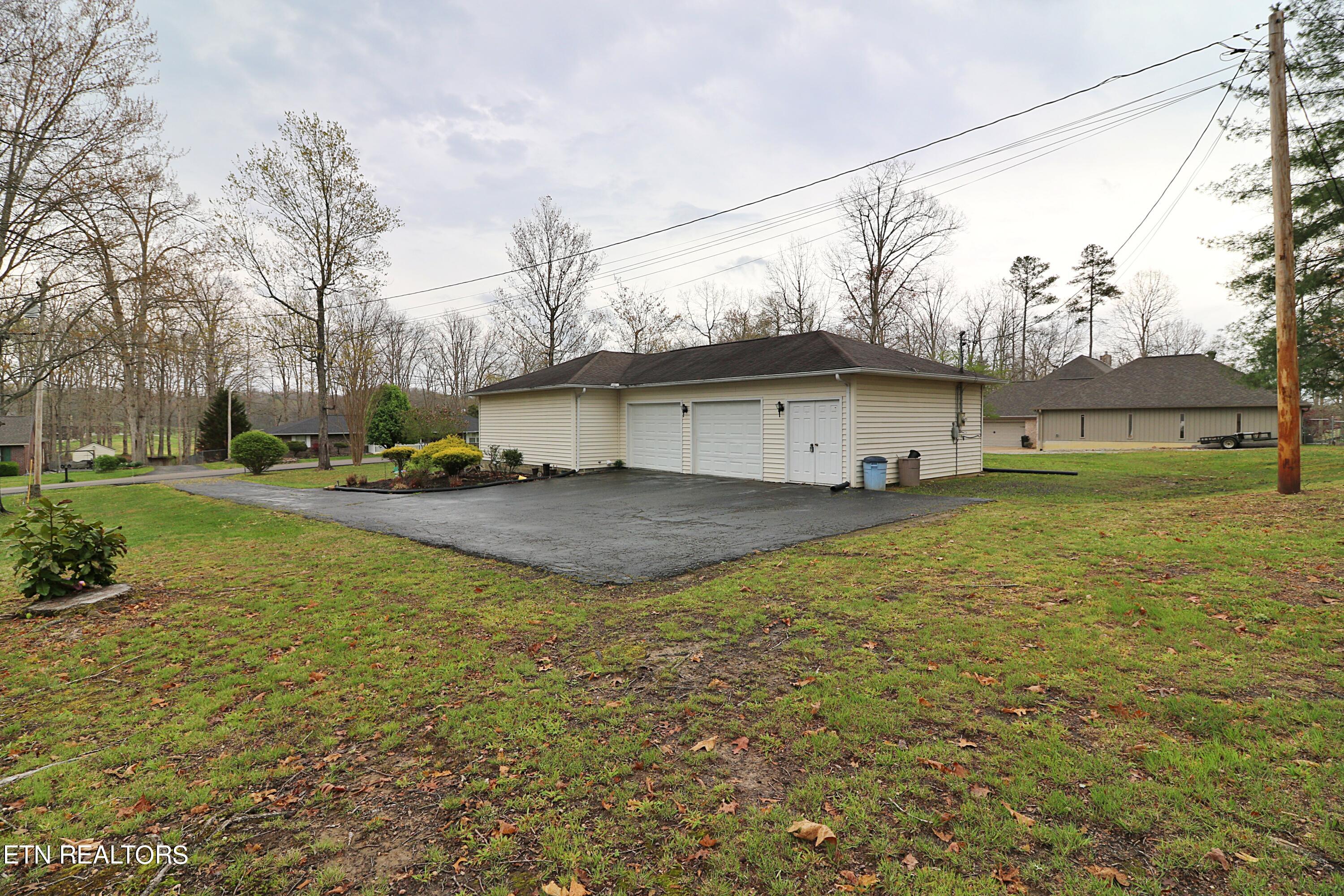 Photo 43 of 47 of 435 Meadow Creek Drive house