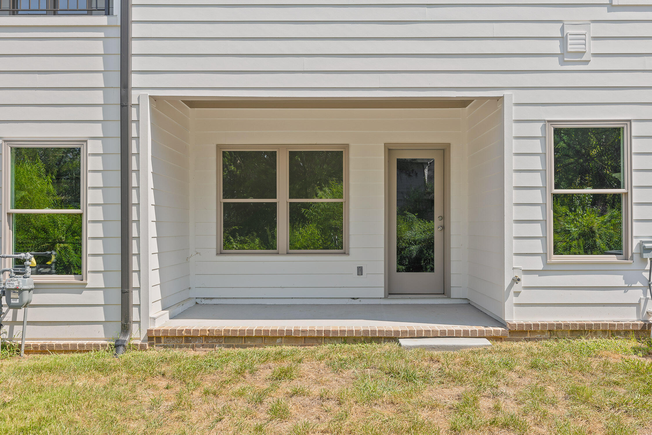 Photo 7 of 40 of 9698 Dutton Ln townhome