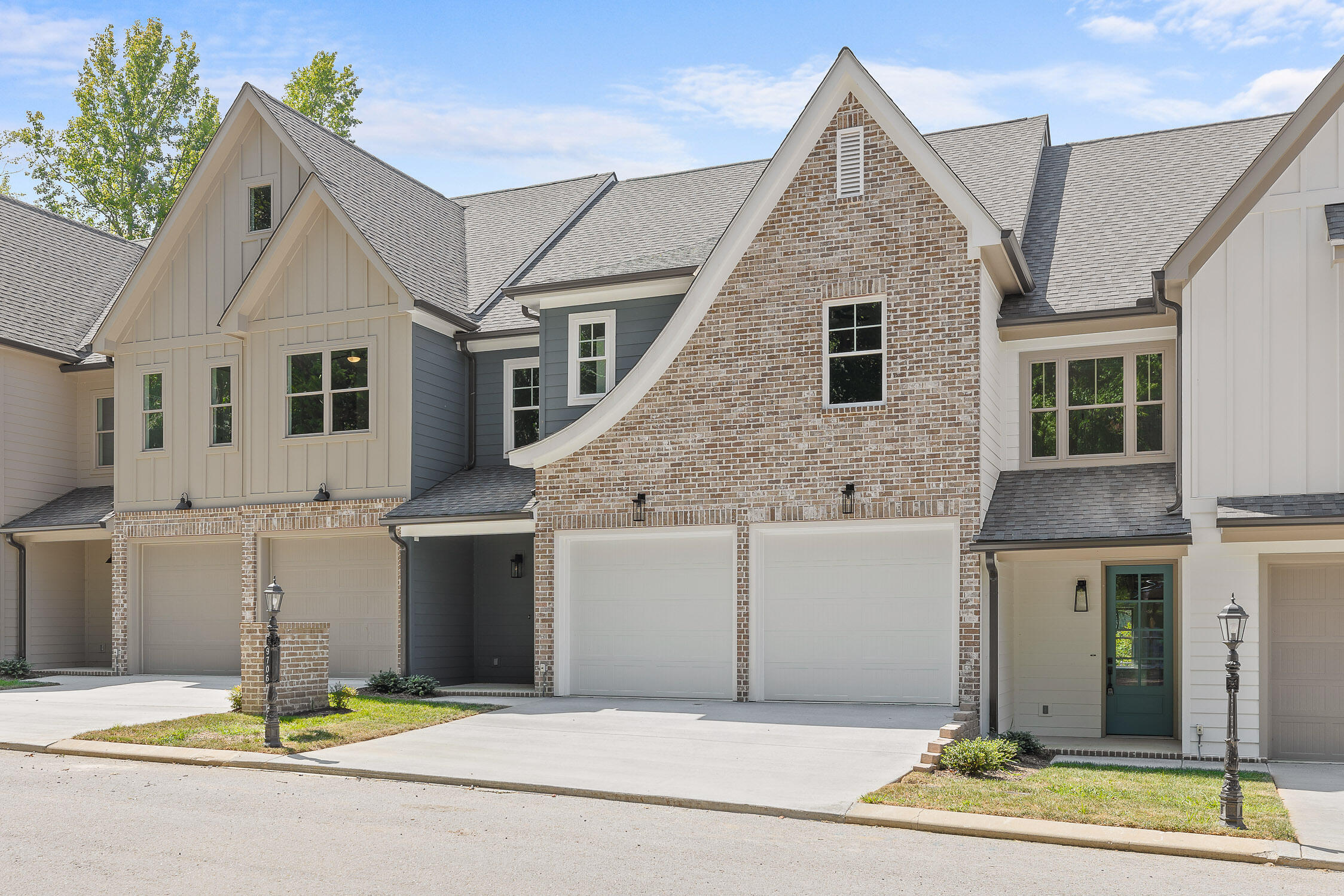 Photo 3 of 43 of 9706 Dutton Ln townhome