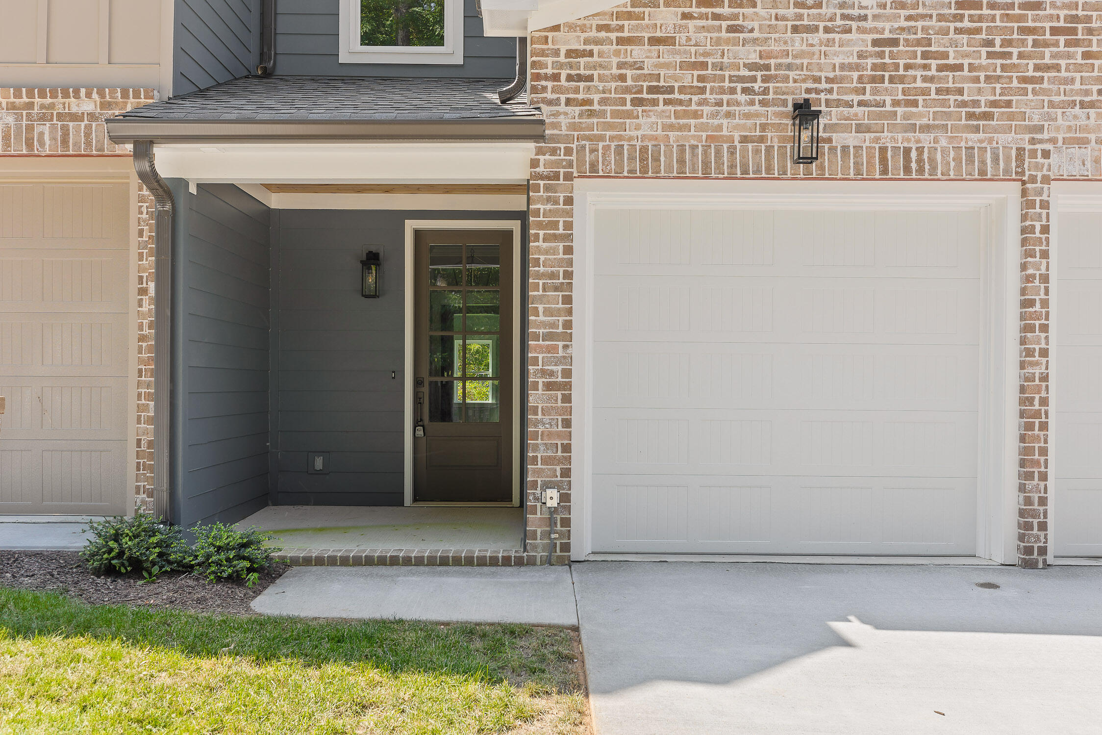 Photo 5 of 43 of 9706 Dutton Ln townhome