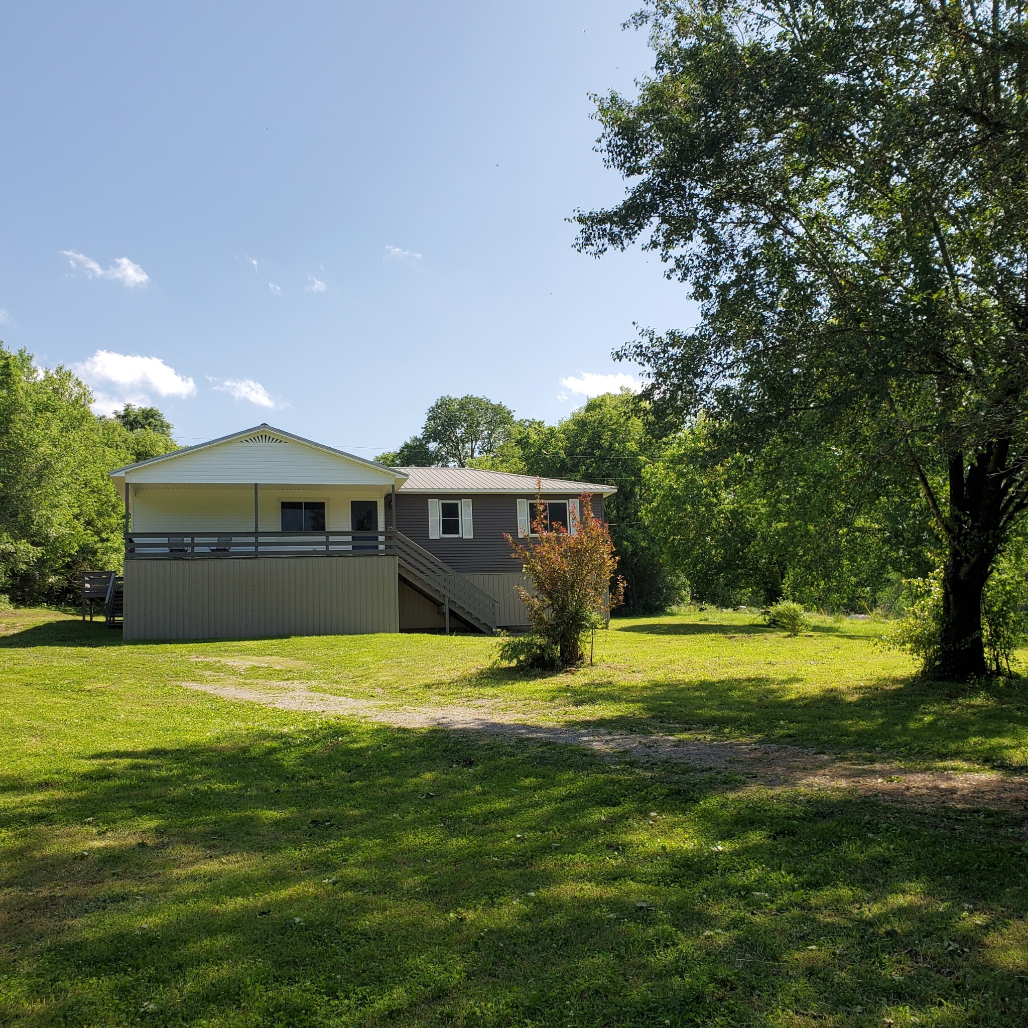 Photo 2 of 14 of 3209 Tight Bark Hollow Rd house