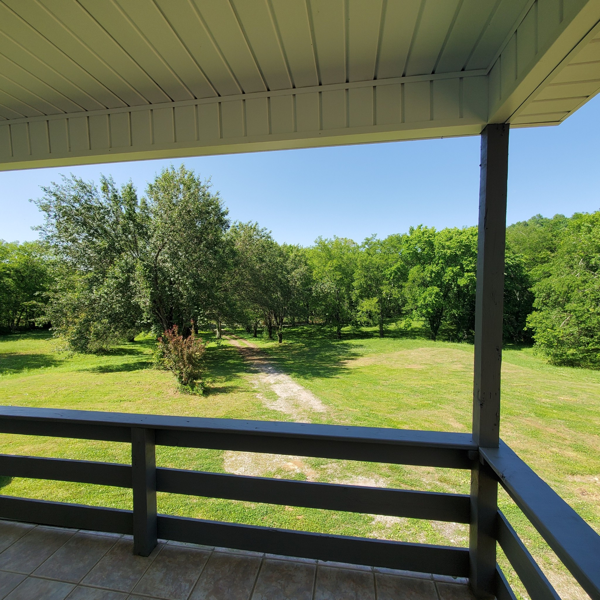 Photo 5 of 14 of 3209 Tight Bark Hollow Rd house