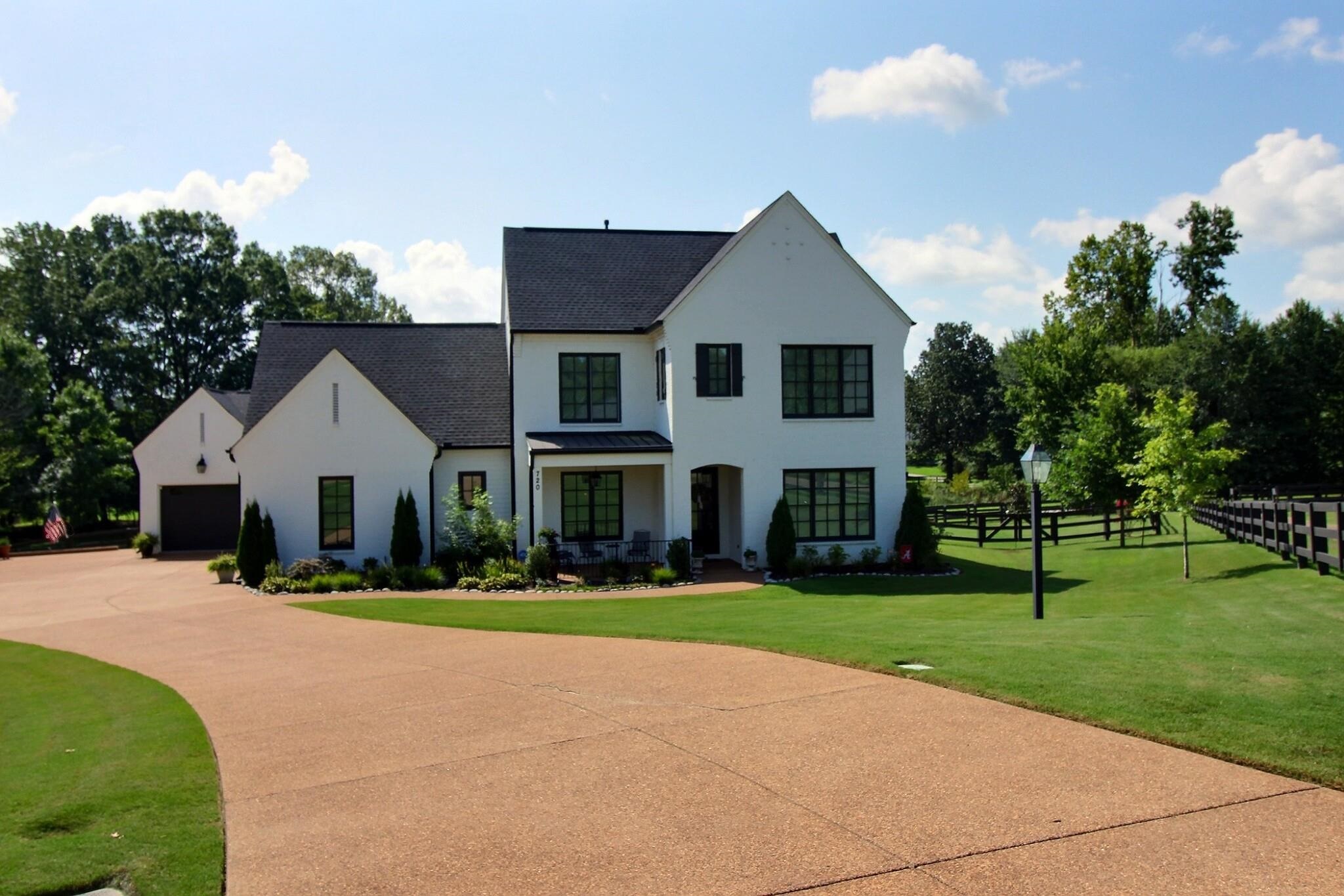 Photo 1 of 40 of 720 MAGNOLIA LN house