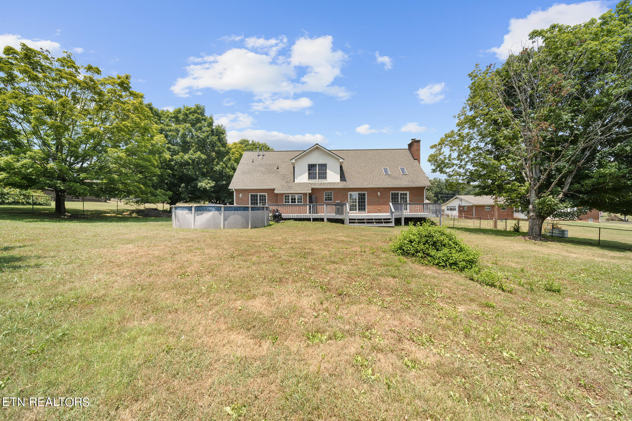 Photo 8 of 41 of 4844 Macmont Circle house