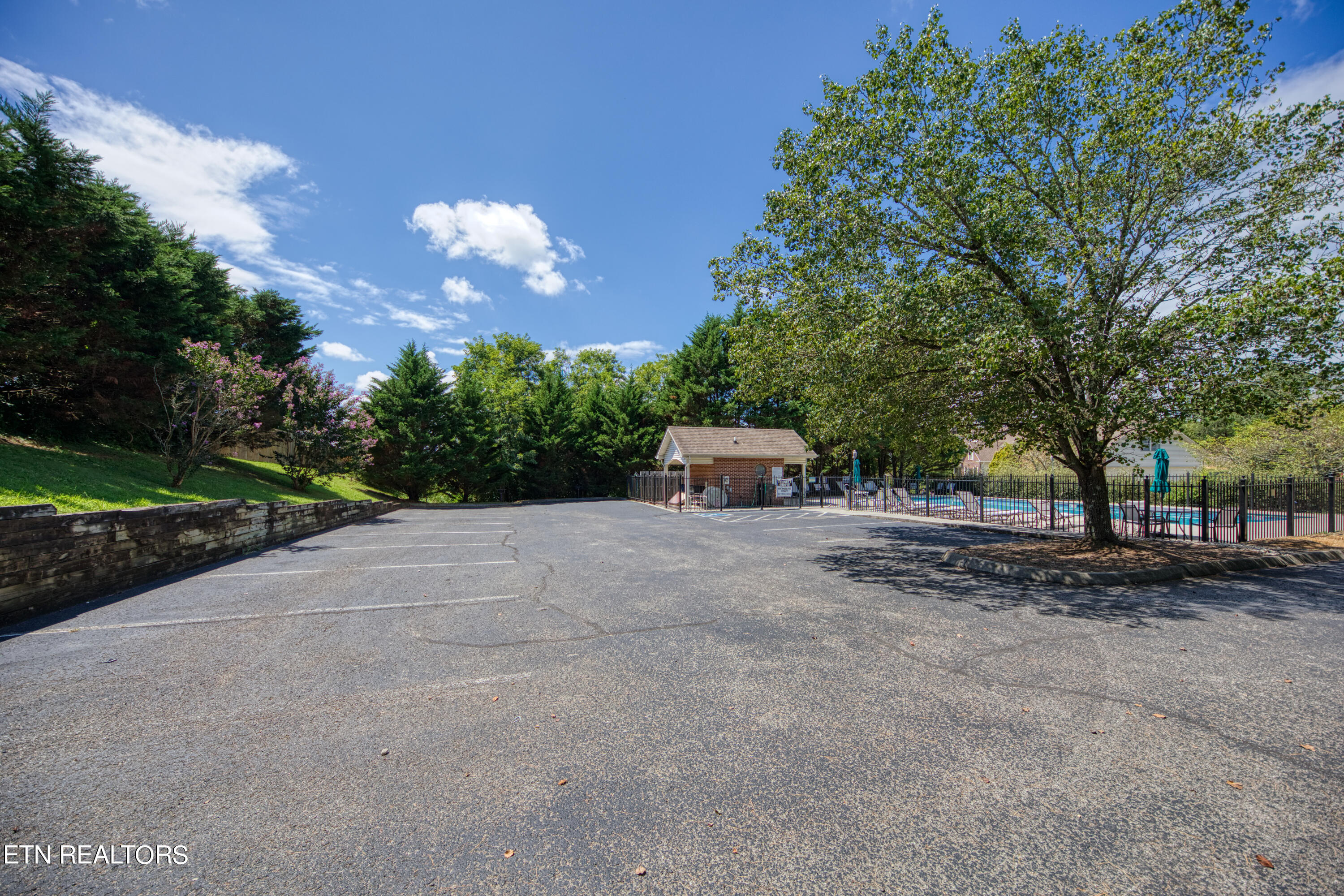 Photo 33 of 33 of 1336 Wineberry Rd house