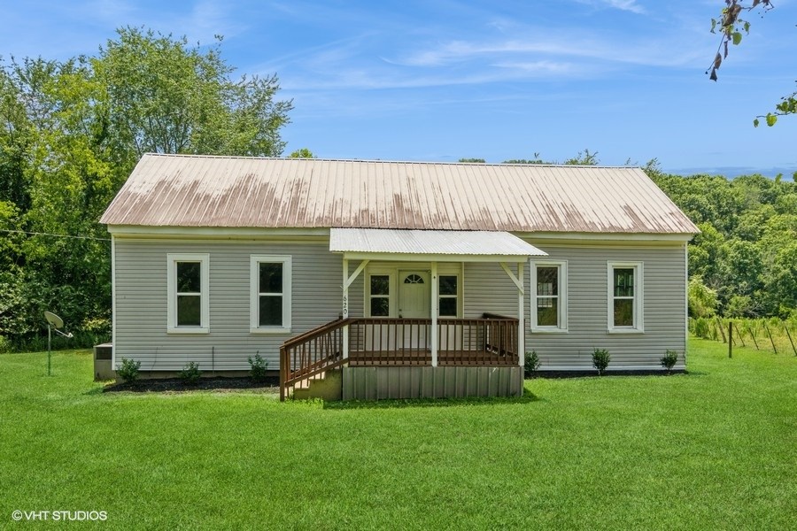 Photo 1 of 15 of 620 Mitchell Rd house