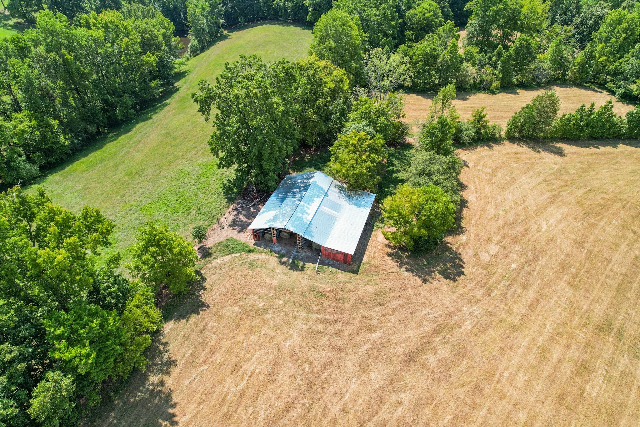 Photo 6 of 48 of 1351 Sumac Rd W house