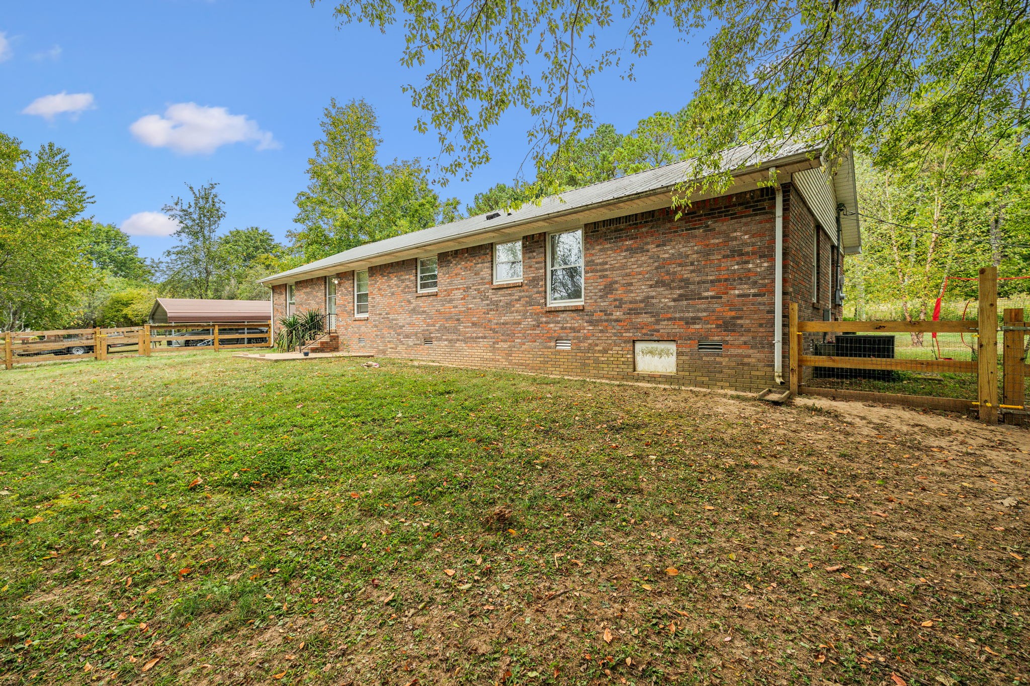 Photo 42 of 43 of 923 Leatherwood Creek Rd N house