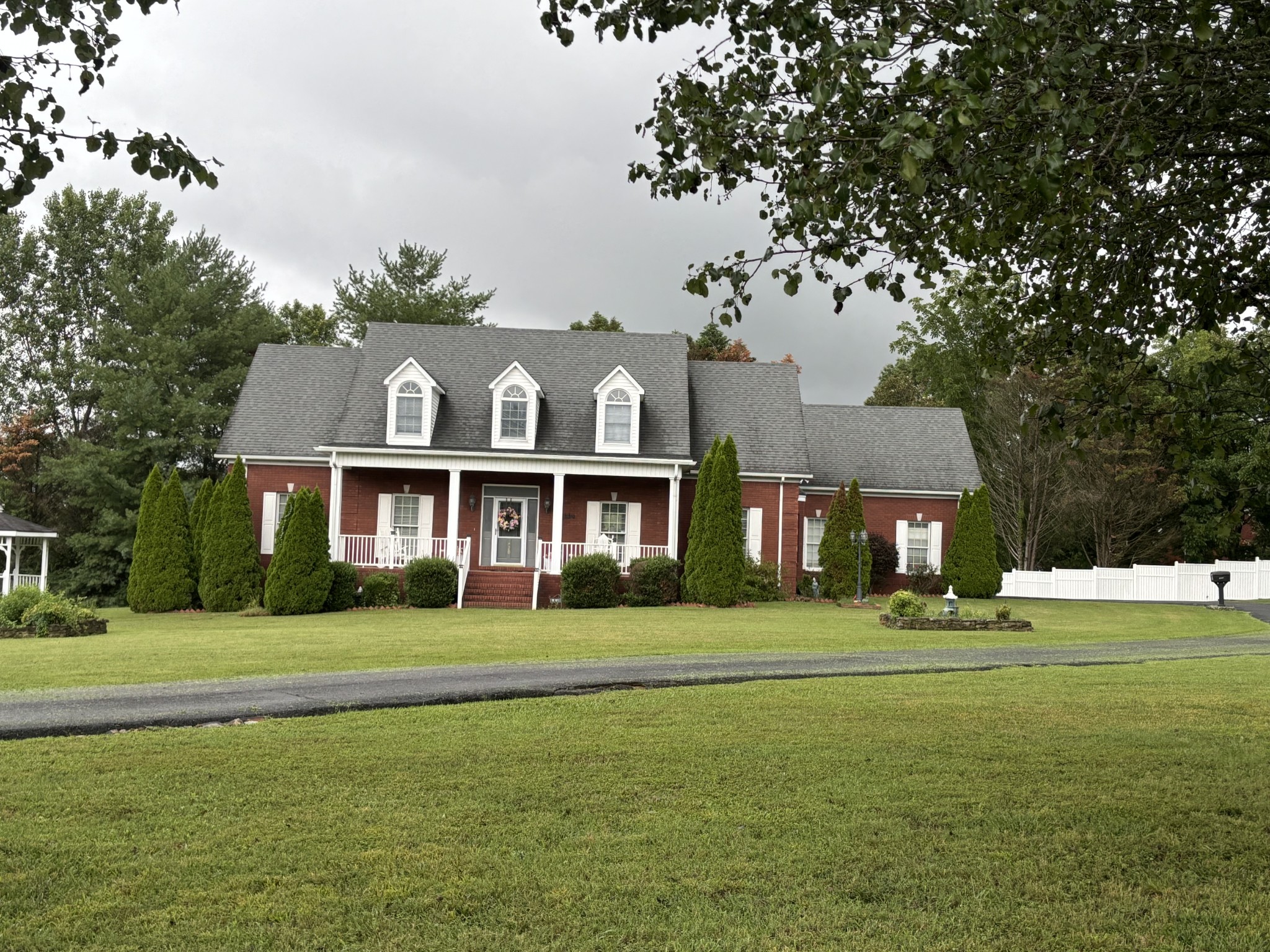 Photo 3 of 47 of 1820 Elkton Pike house