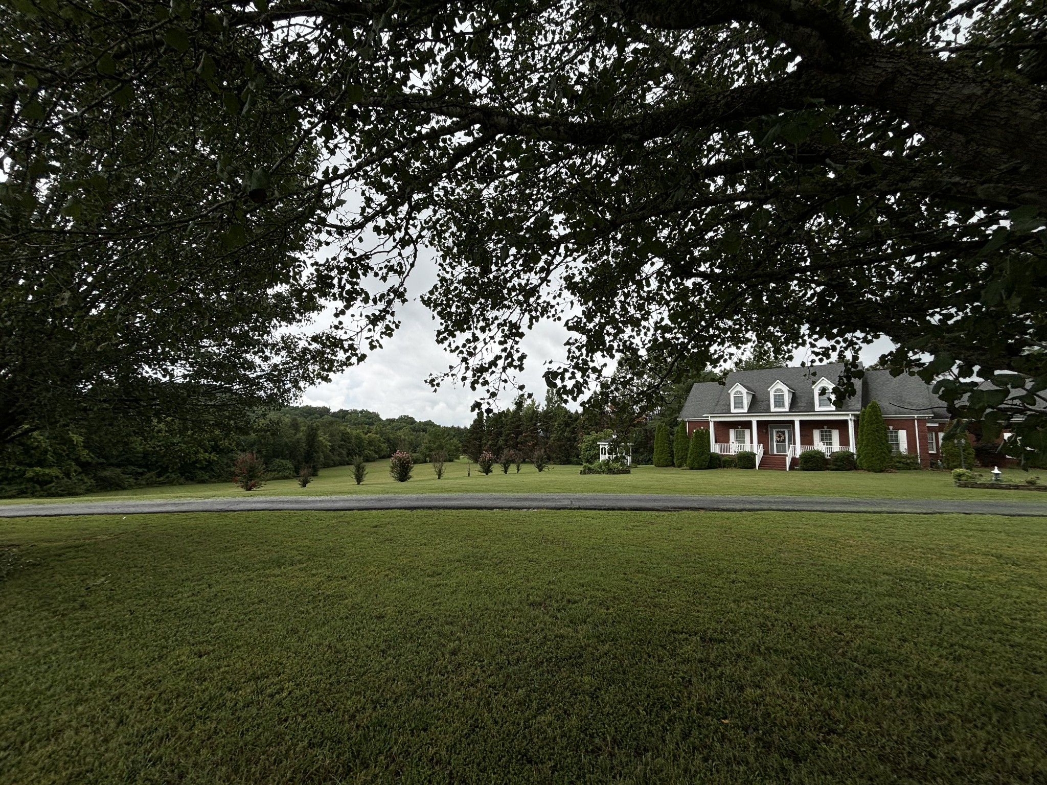 Photo 4 of 47 of 1820 Elkton Pike house